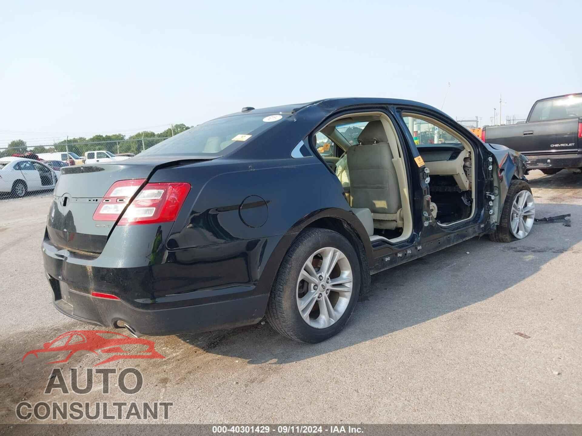 FORD TAURUS 2018 - 1FAHP2D83JG123445