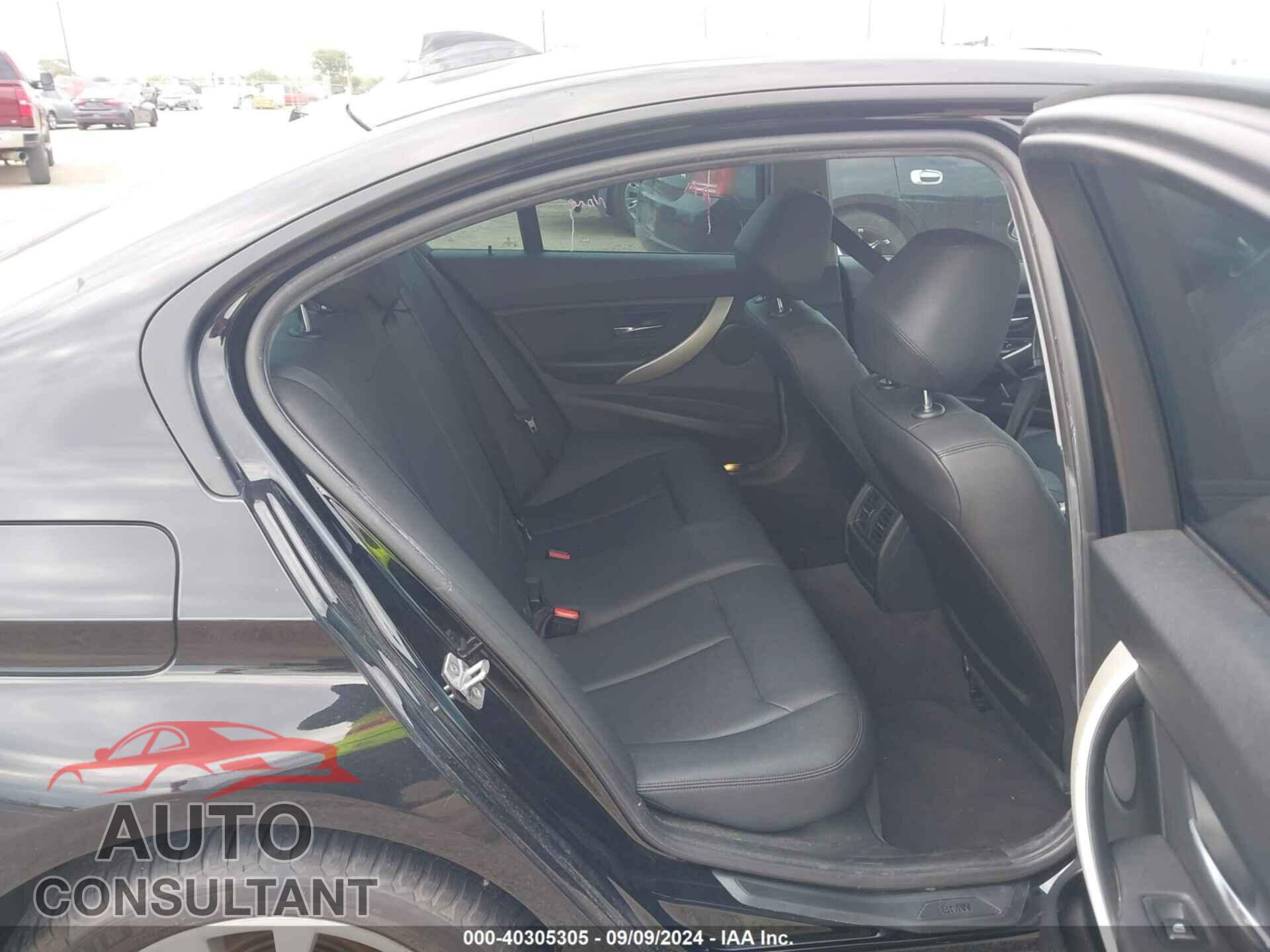 BMW 320I 2016 - WBA8E1G55GNT37155