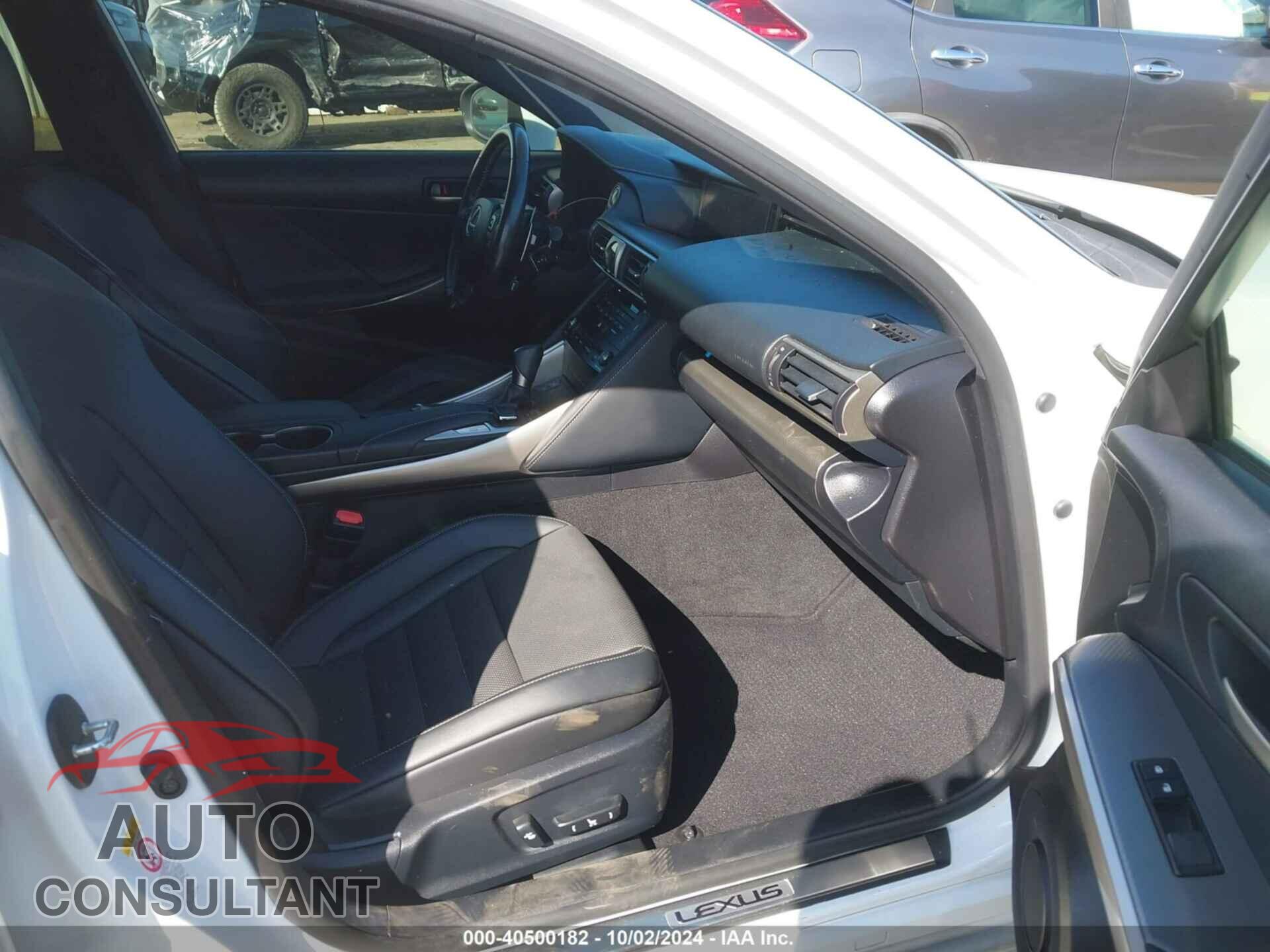 LEXUS IS 200T 2017 - JTHBA1D20H5041006