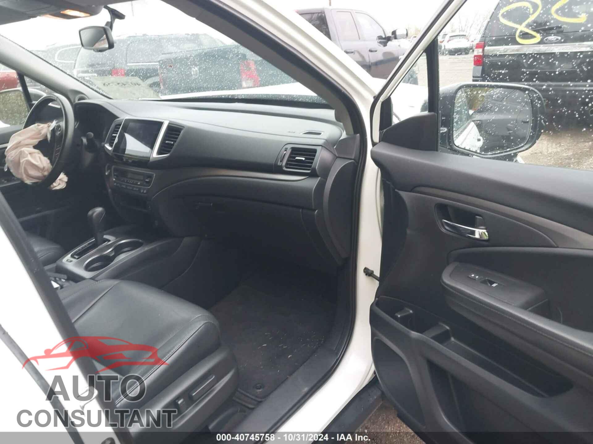 HONDA PILOT 2017 - 5FNYF6H55HB085824