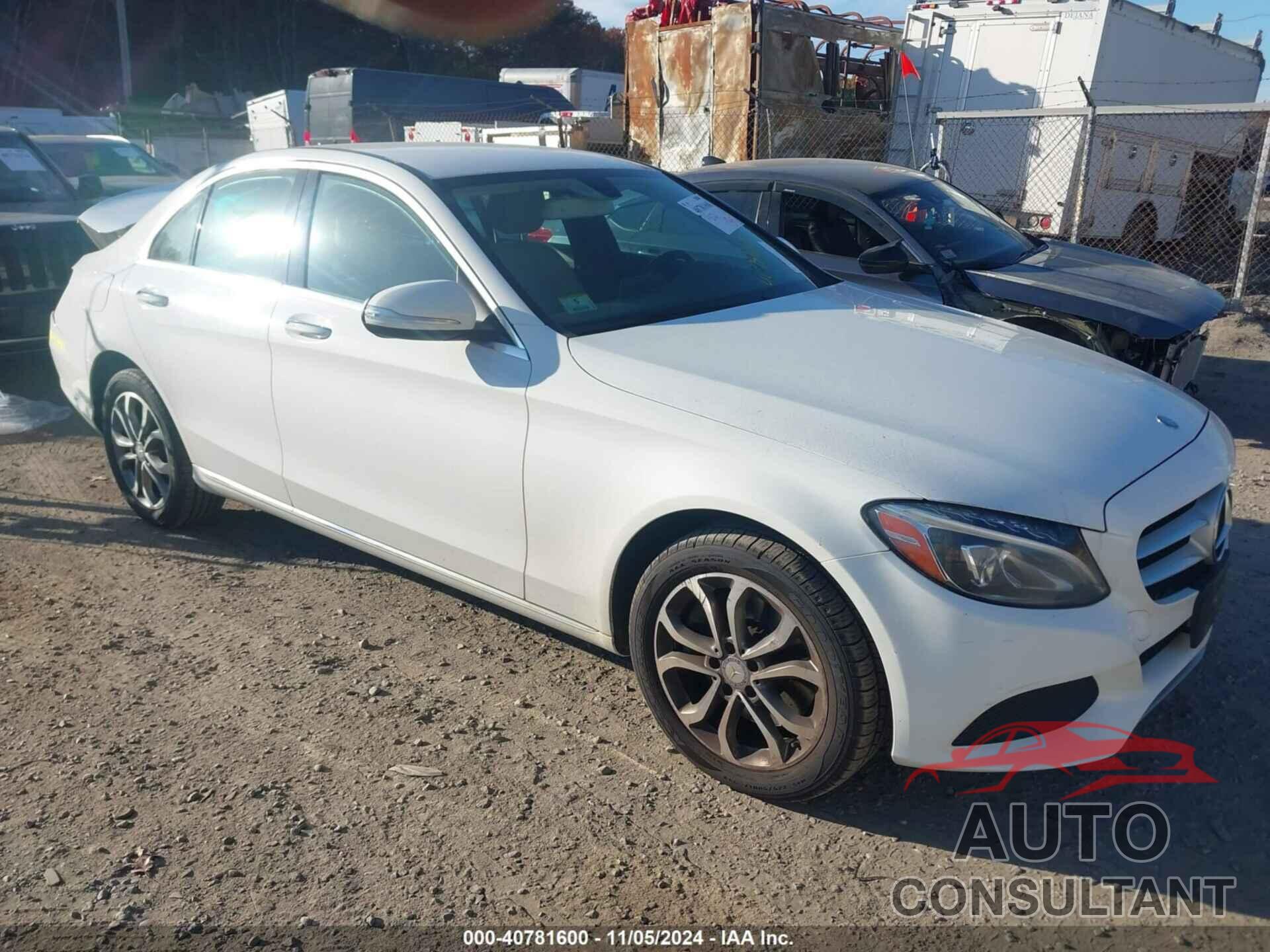 MERCEDES-BENZ C 300 2015 - 55SWF4KB0FU003620