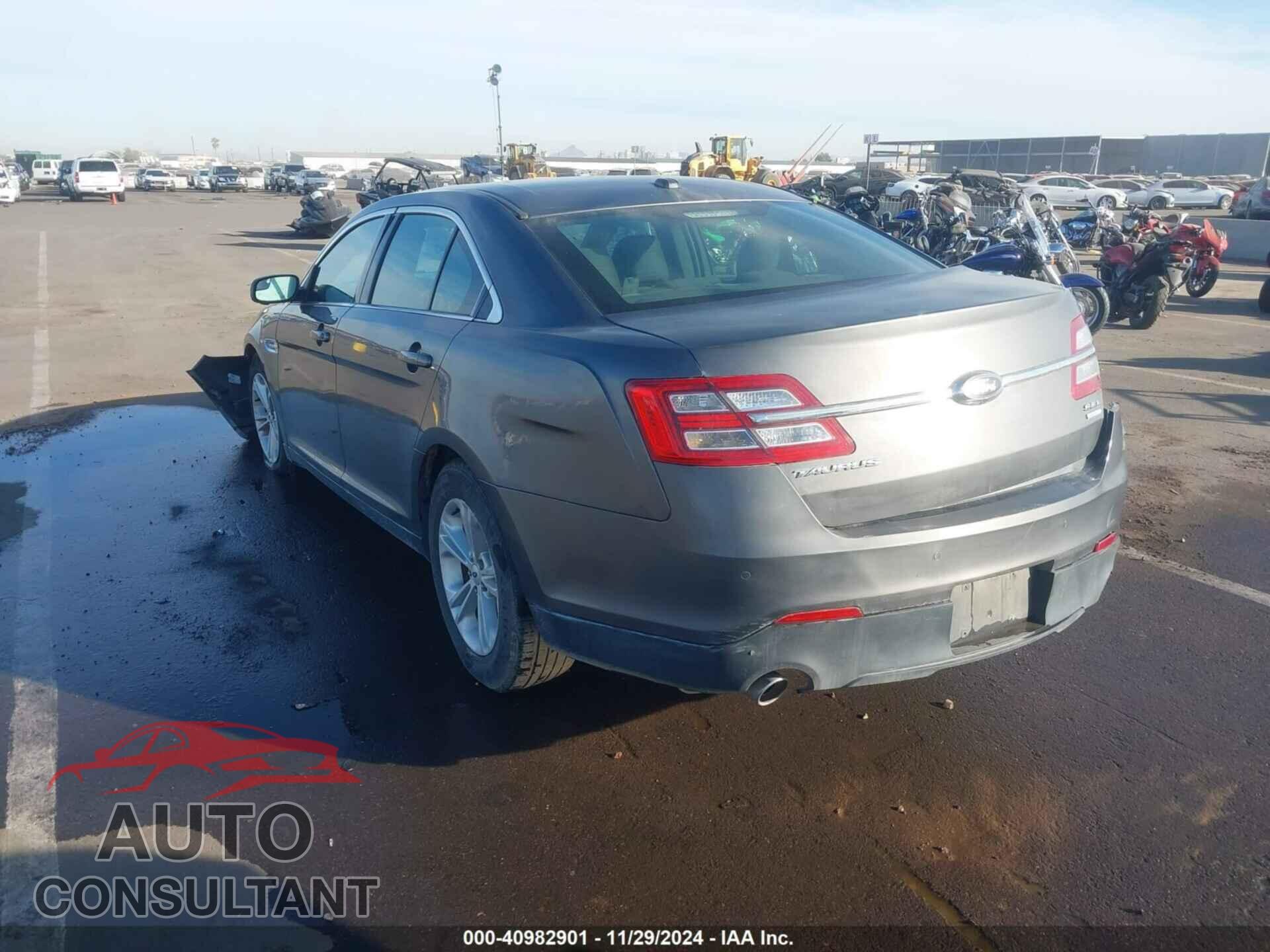 FORD TAURUS 2016 - 1FAHP2E92GG131584