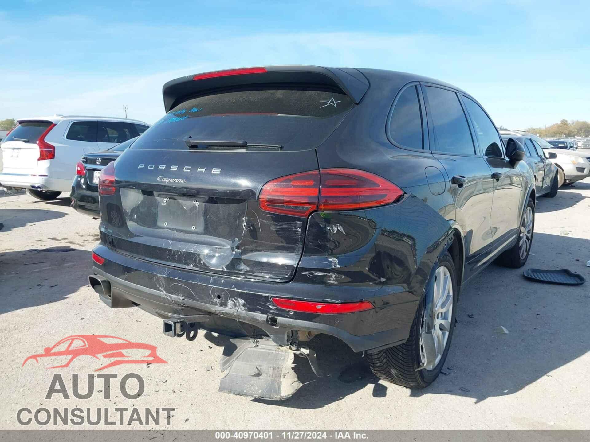 PORSCHE CAYENNE 2017 - WP1AA2A23HKA82561
