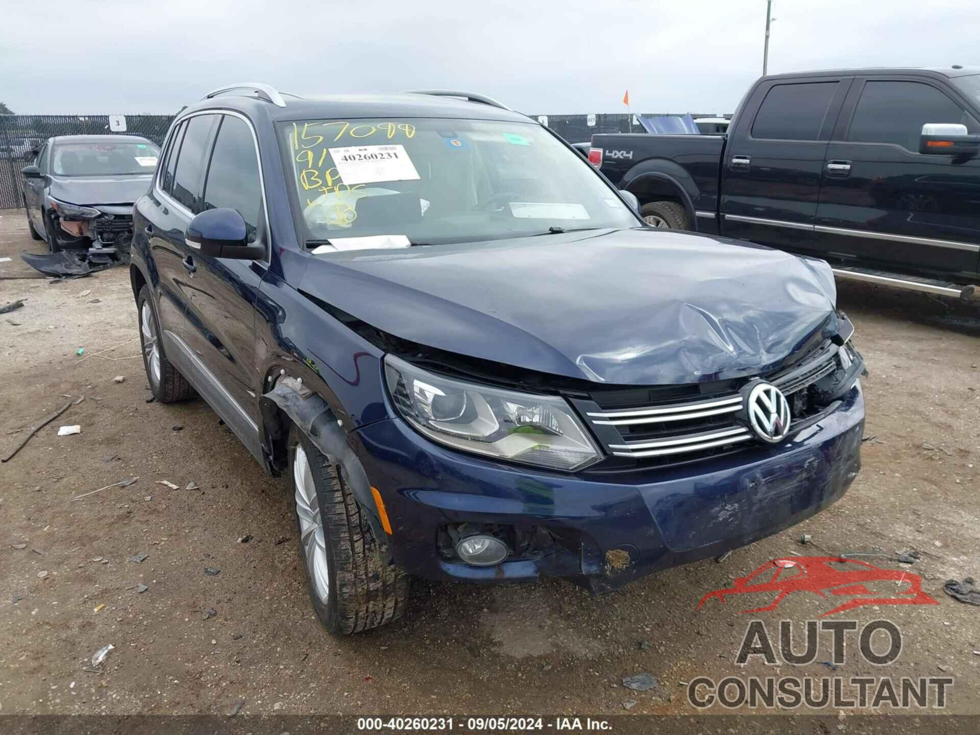 VOLKSWAGEN TIGUAN 2016 - WVGBV7AX9GW563890