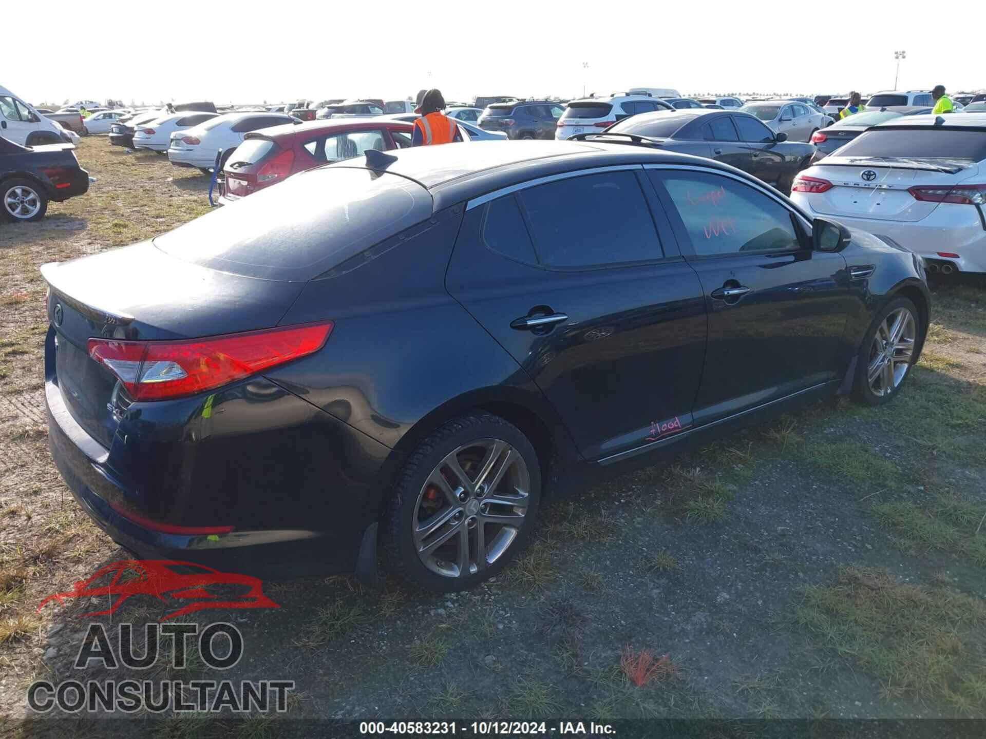 KIA OPTIMA 2013 - 5XXGR4A67DG173873