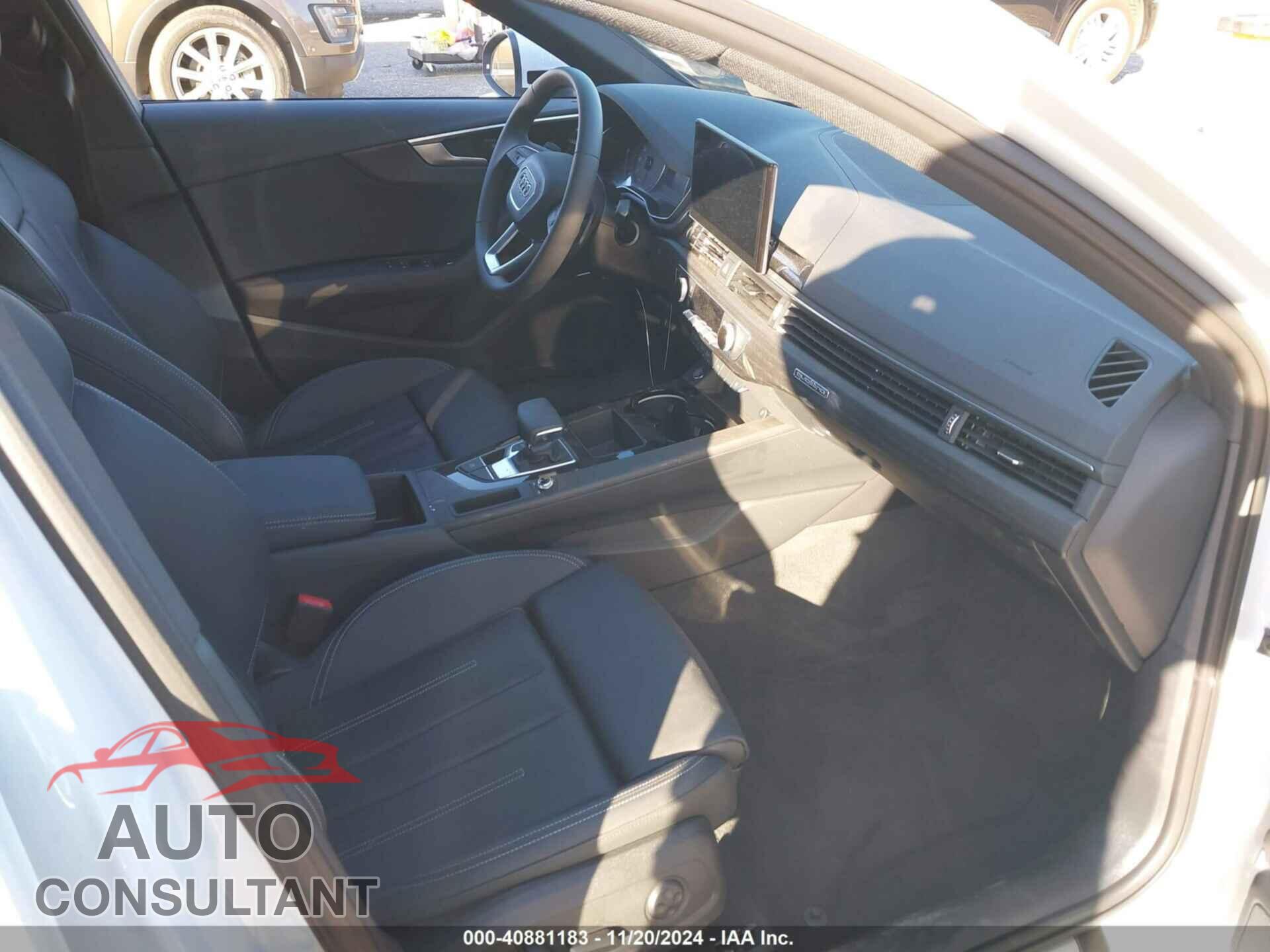 AUDI A4 2024 - WAUDAAF41RN011892