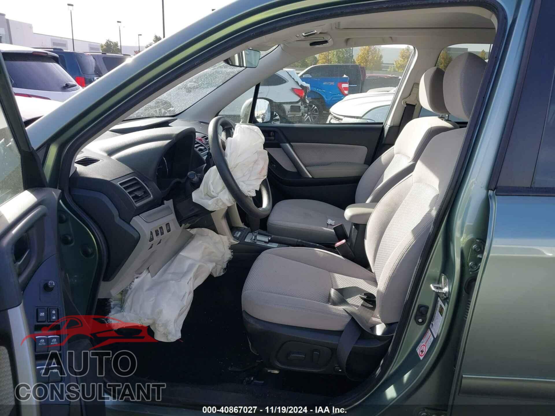 SUBARU FORESTER 2018 - JF2SJAGC6JH582735