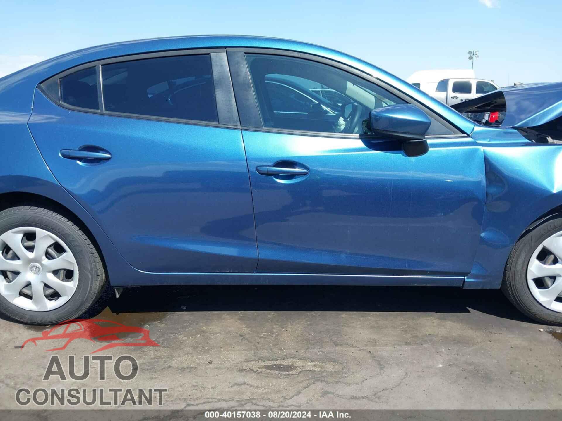 MAZDA MAZDA3 2017 - 3MZBN1U76HM106837