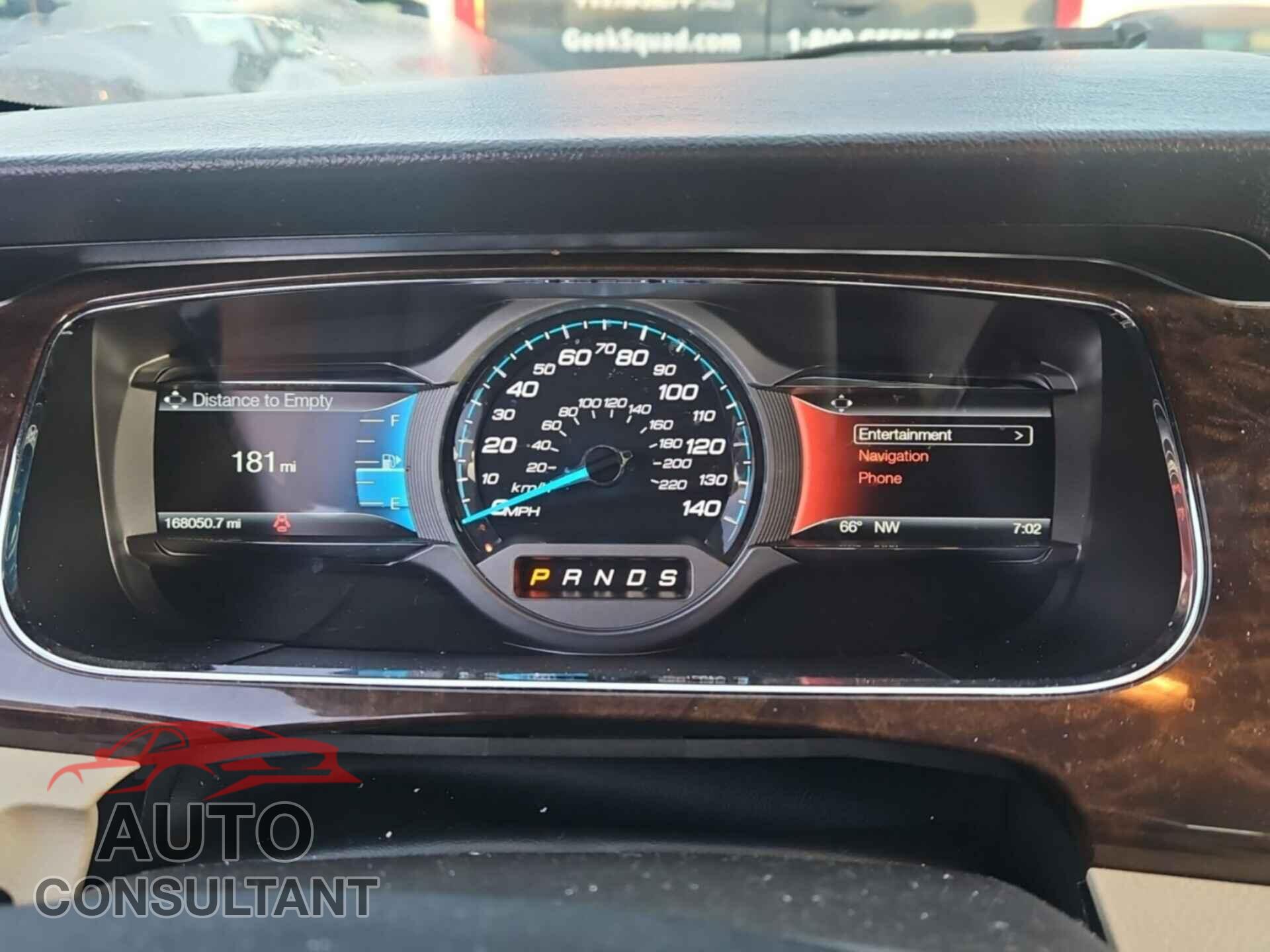 FORD TAURUS 2017 - 1FAHP2F87HG109927