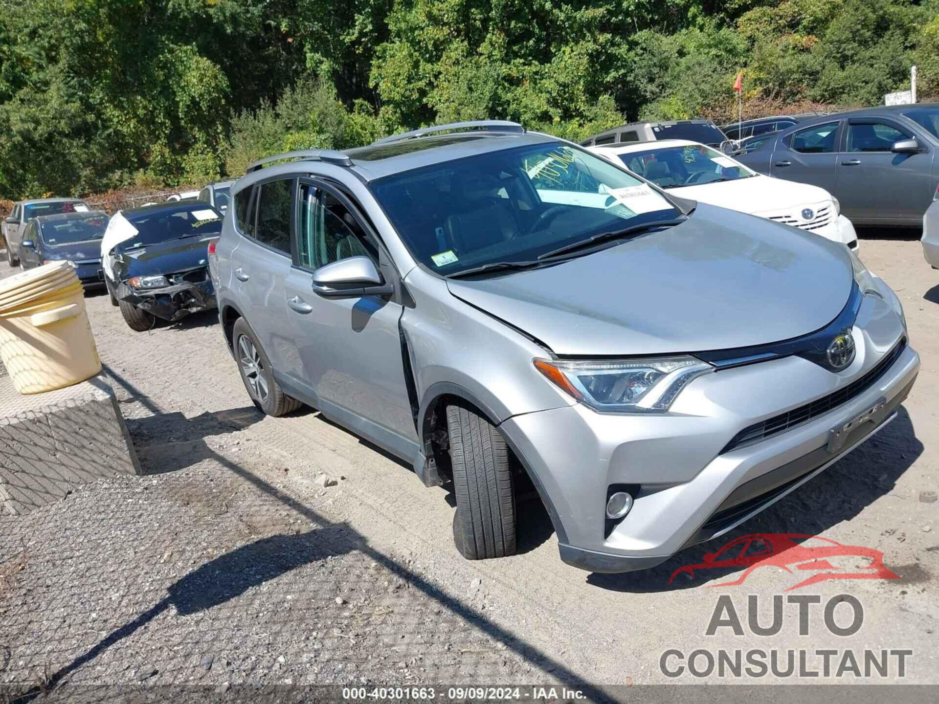 TOYOTA RAV4 2018 - 2T3RFREV8JW797397