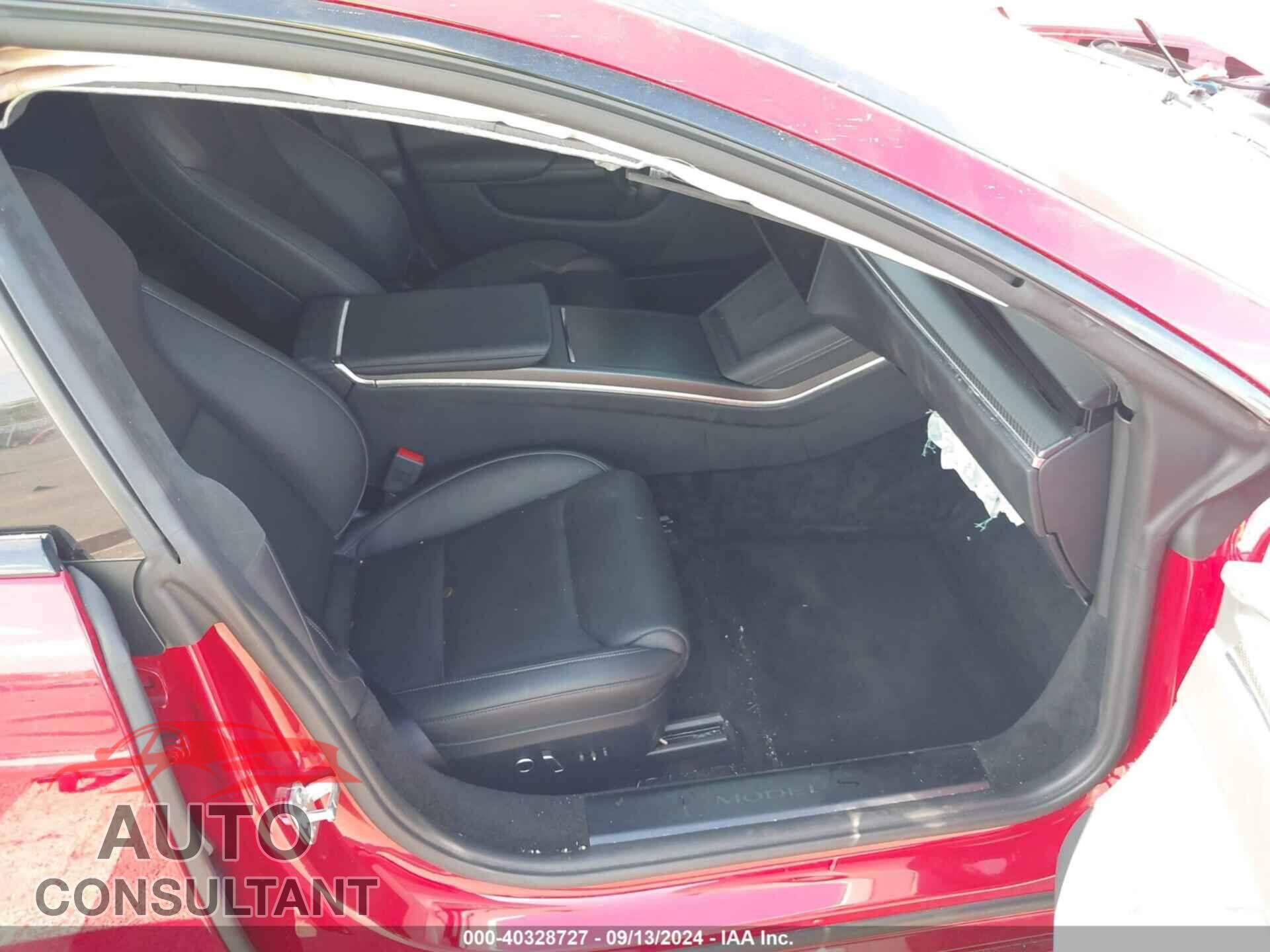 TESLA MODEL S 2022 - 5YJSA1E61NF460253