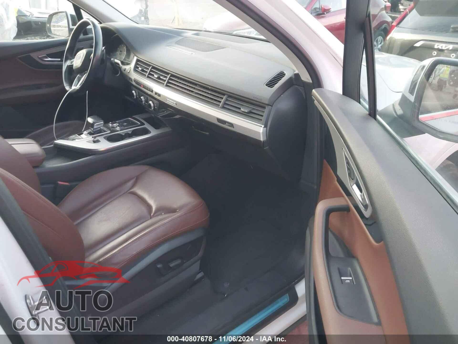 AUDI Q7 2019 - WA1AHAF70KD024070