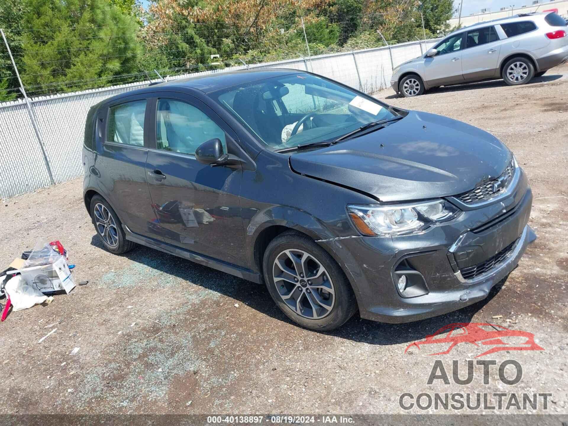 CHEVROLET SONIC 2018 - 1G1JD6SH4J4124516