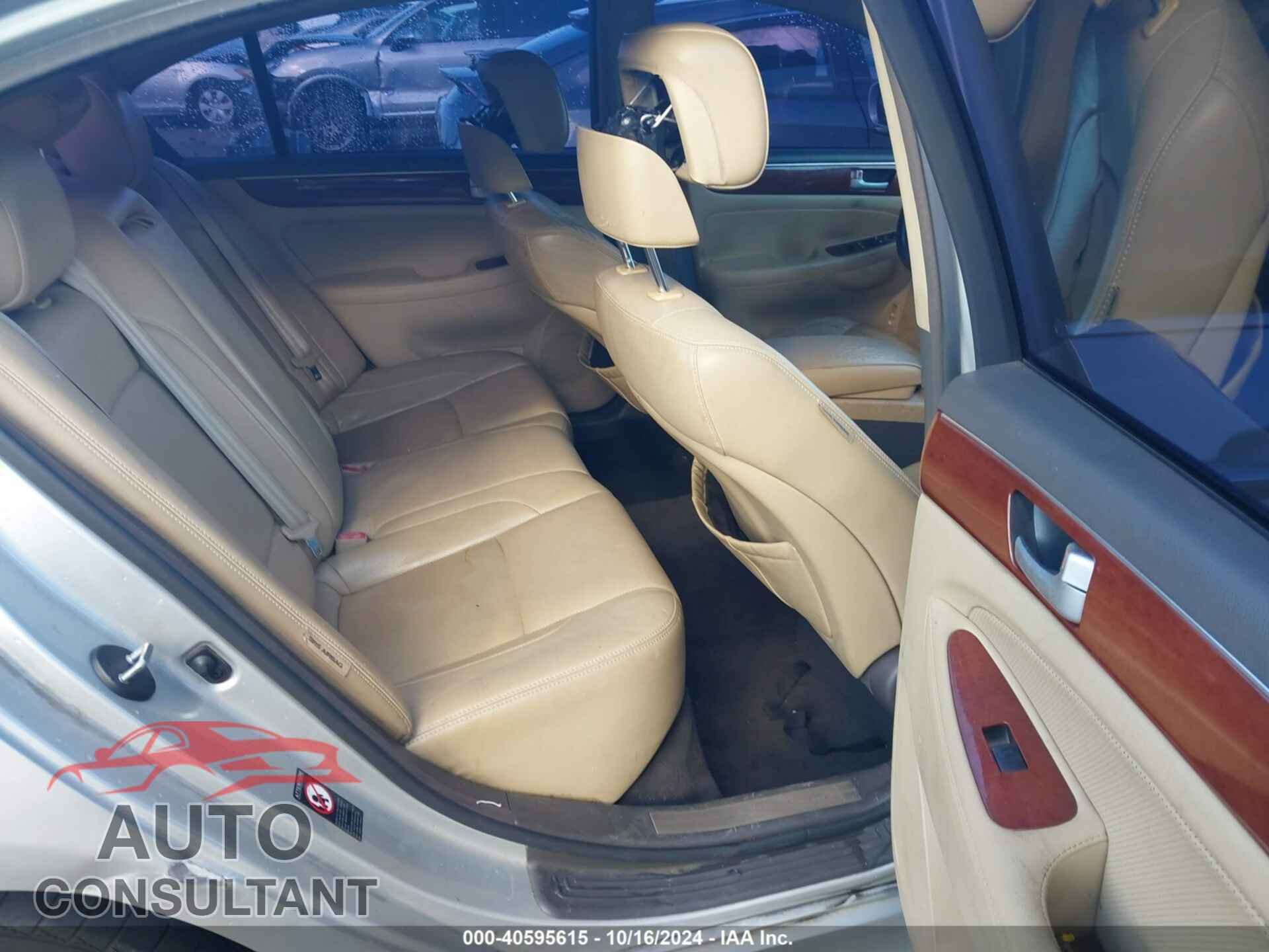 HYUNDAI GENESIS 2012 - KMHGC4DD9CU192523
