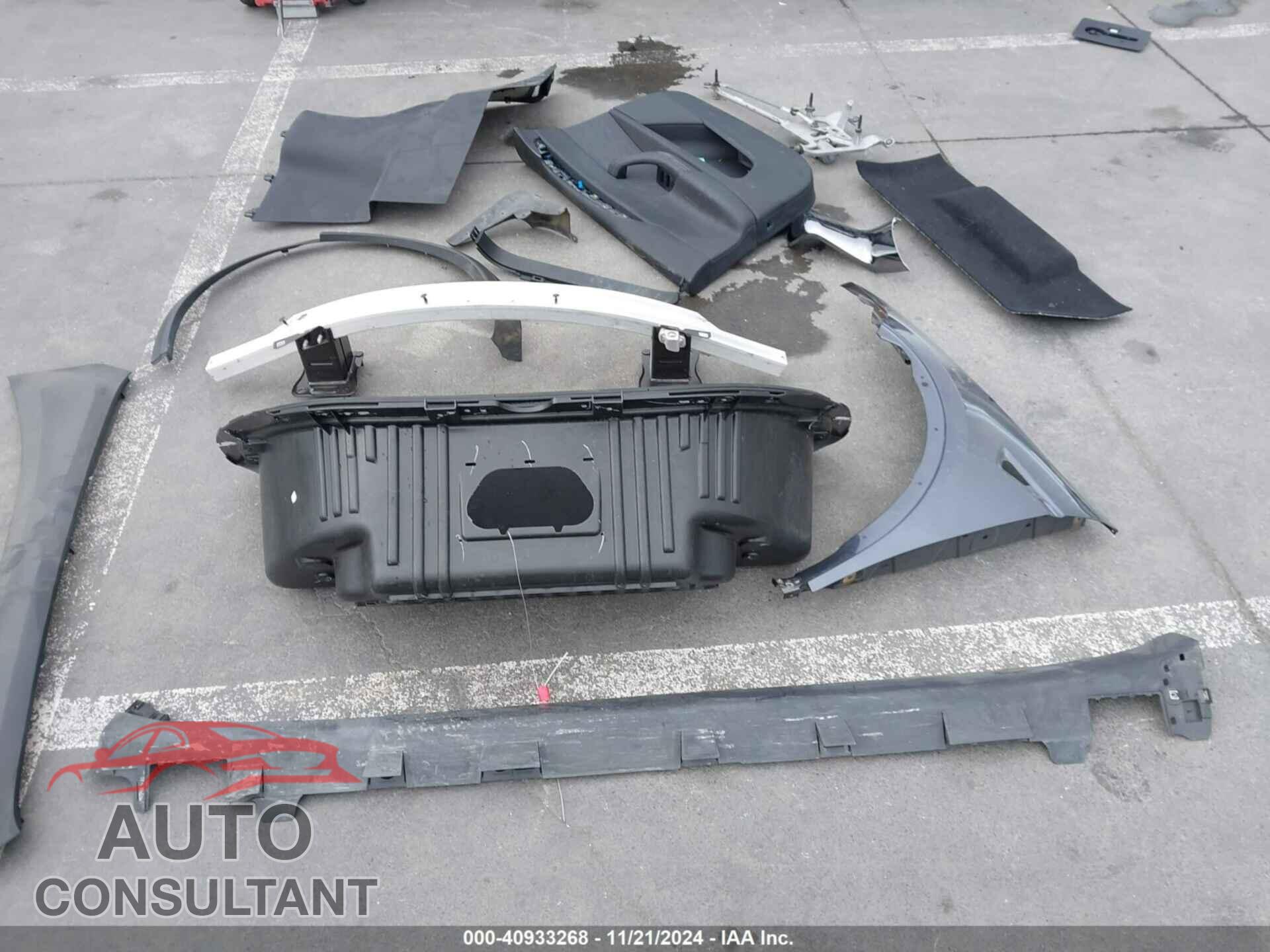 TESLA MODEL X 2023 - 7SAXCBE64PF402794