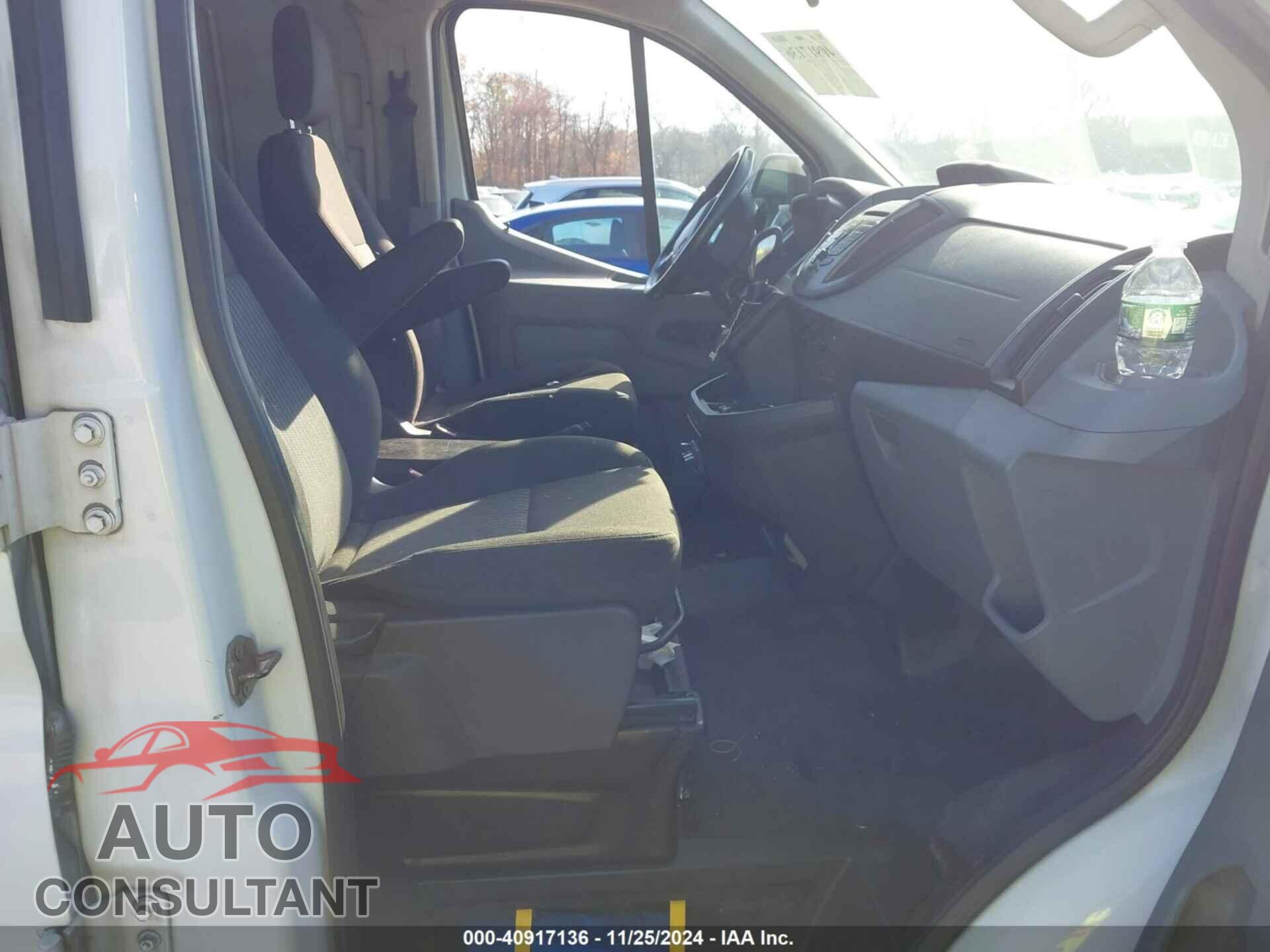 FORD TRANSIT-250 2015 - 1FTNR1ZM4FKA72839