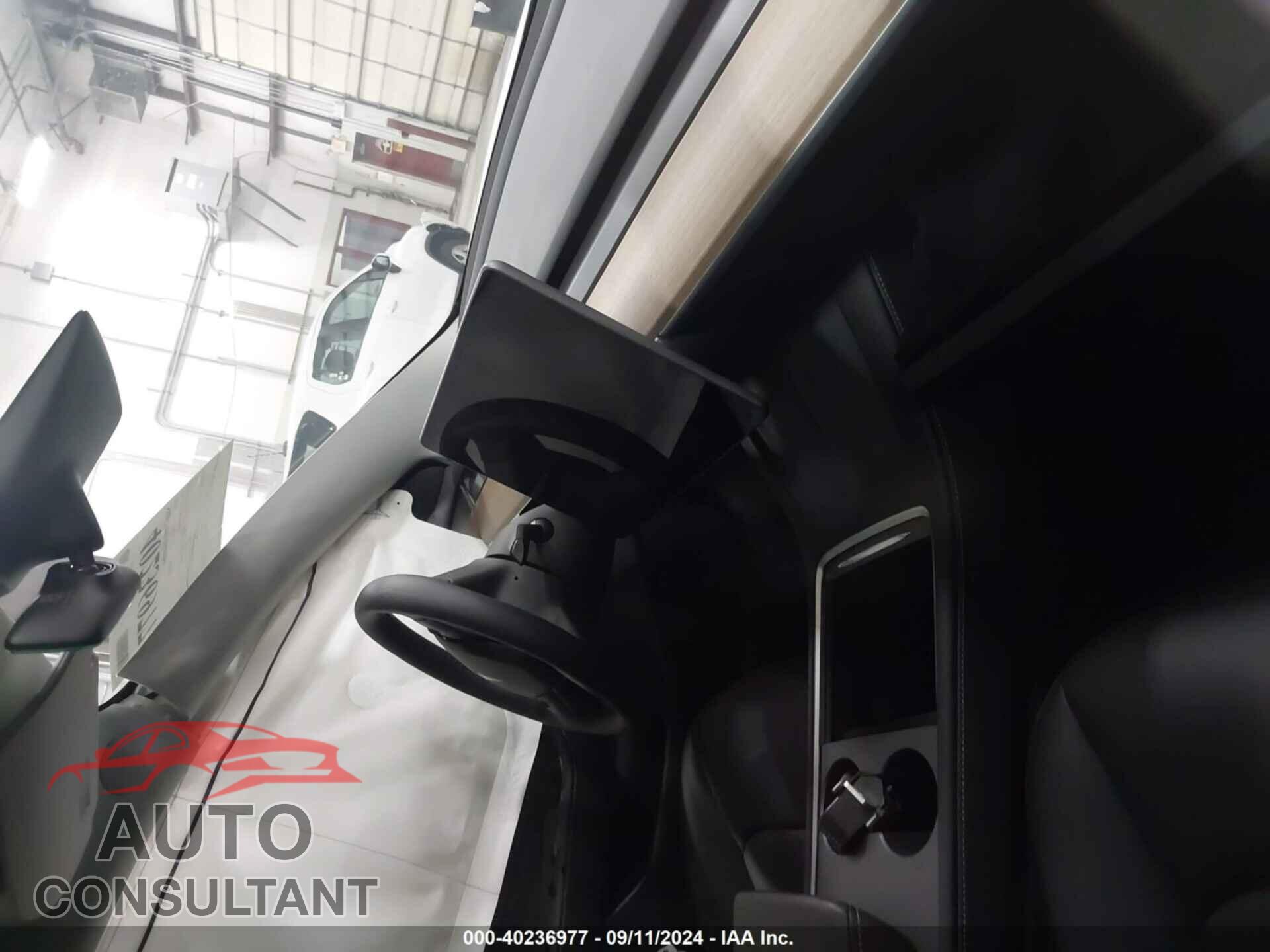 TESLA MODEL 3 2023 - 5YJ3E1EA2PF638882