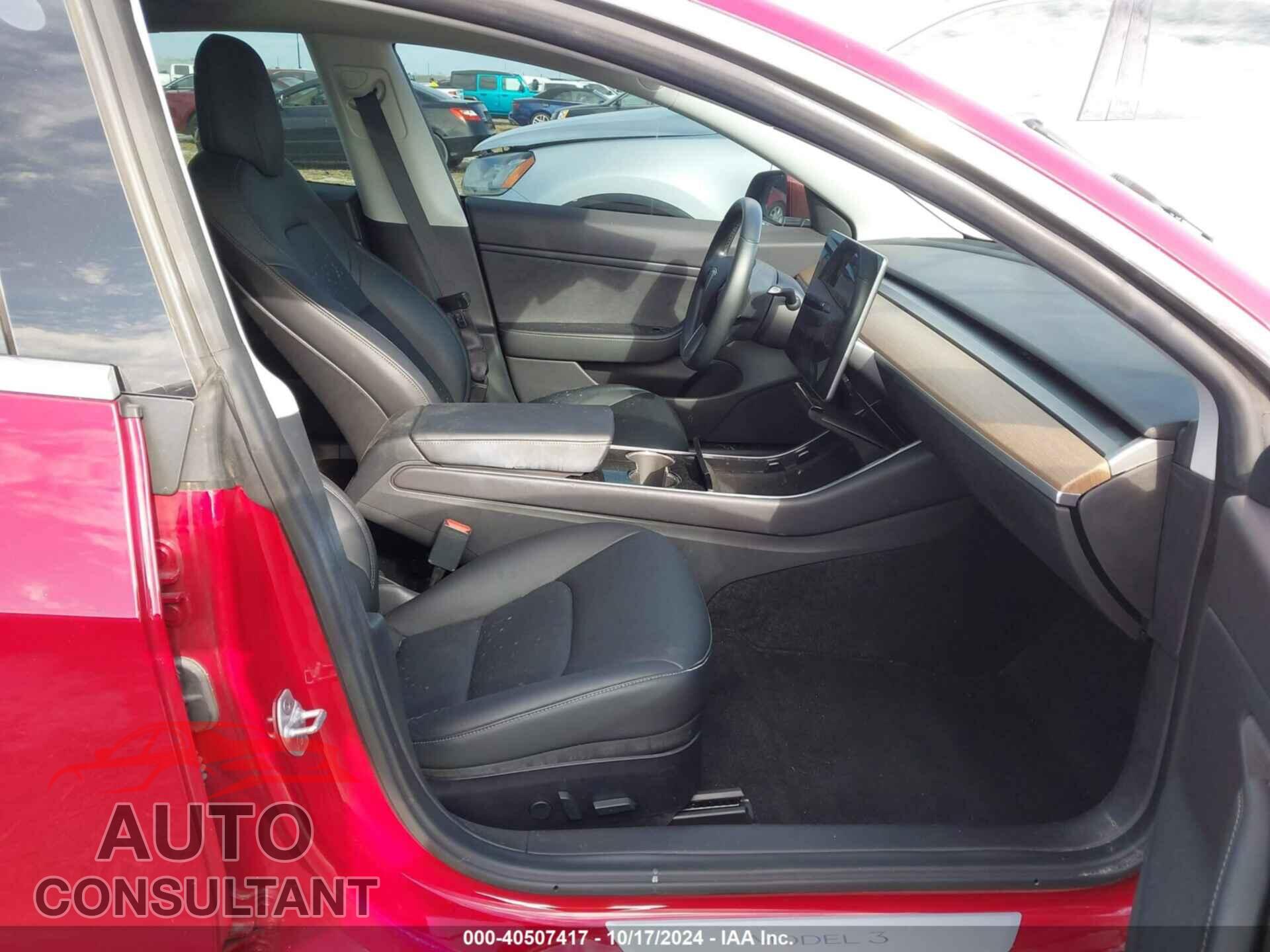 TESLA MODEL 3 2019 - 5YJ3E1EB7KF194660