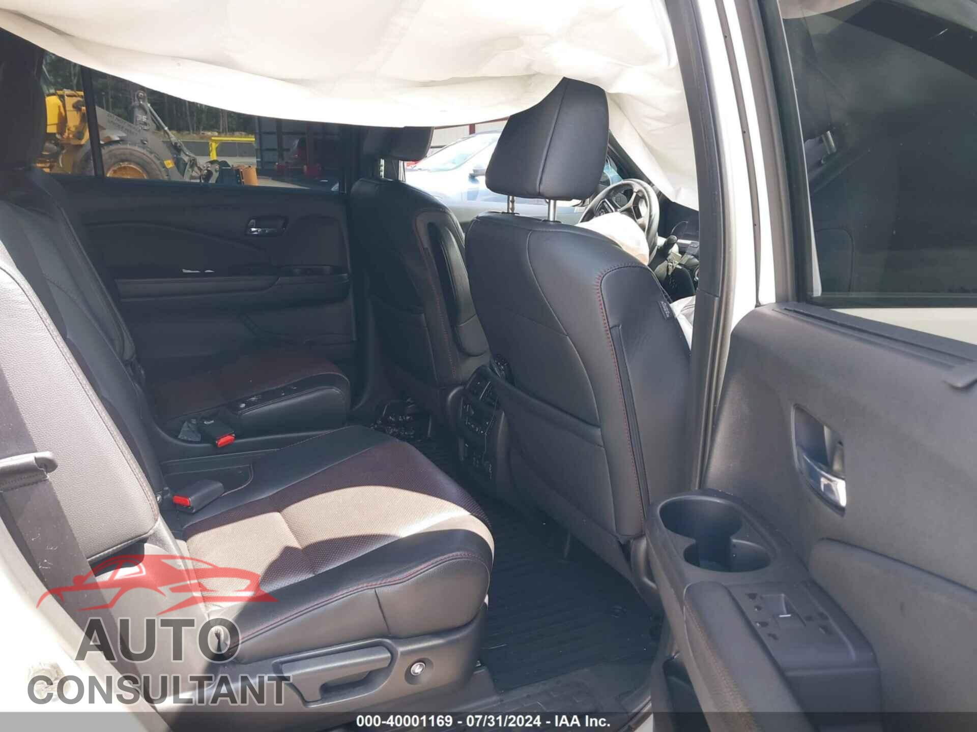 HONDA PILOT 2021 - 5FNYF6H73MB082786