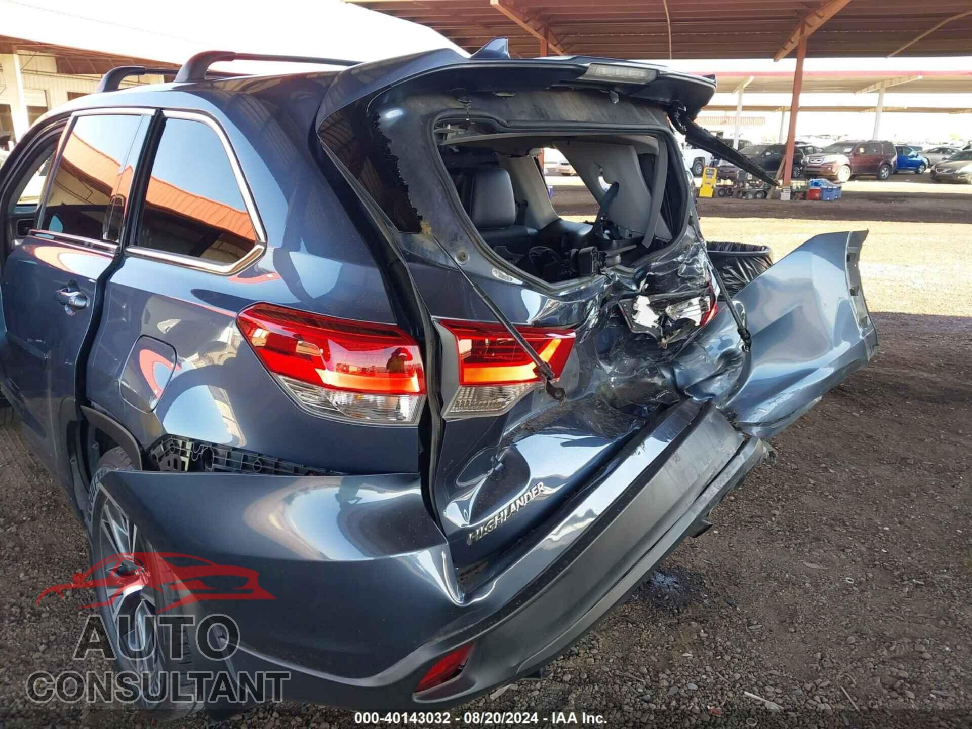 TOYOTA HIGHLANDER 2017 - 5TDBZRFH8HS436832