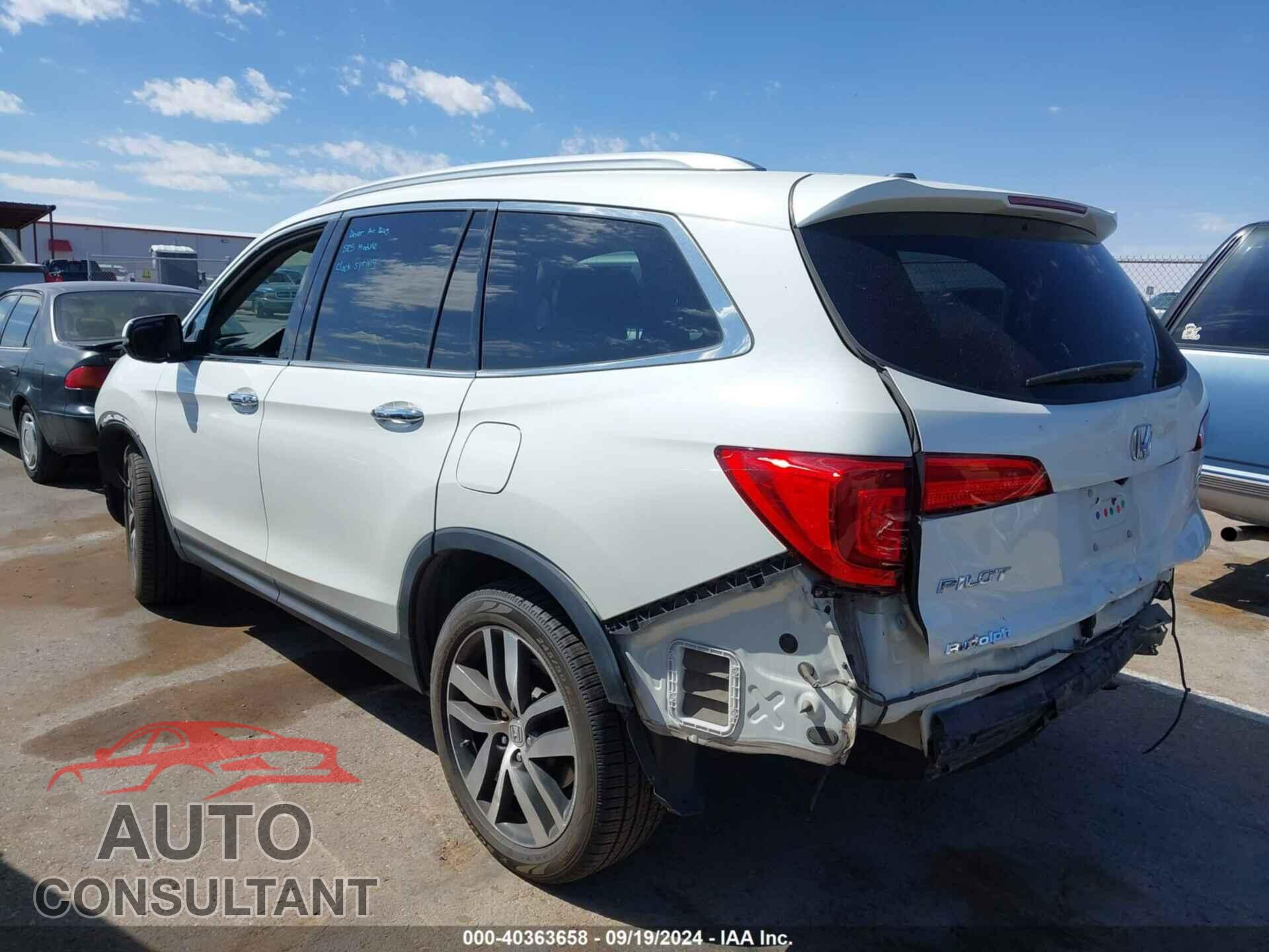 HONDA PILOT 2016 - 5FNYF5H98GB008604