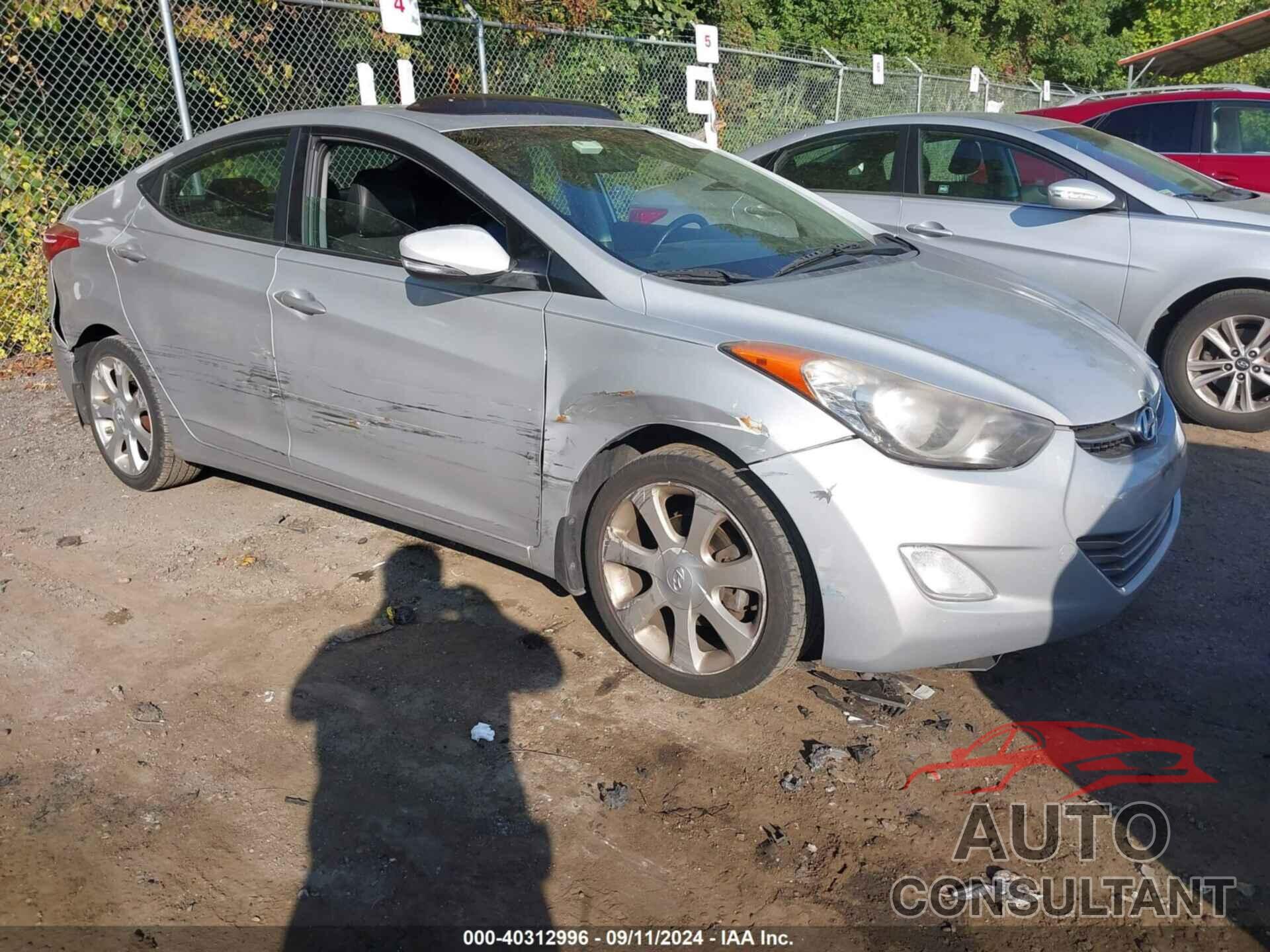 HYUNDAI ELANTRA 2013 - KMHDH4AE7DU918365