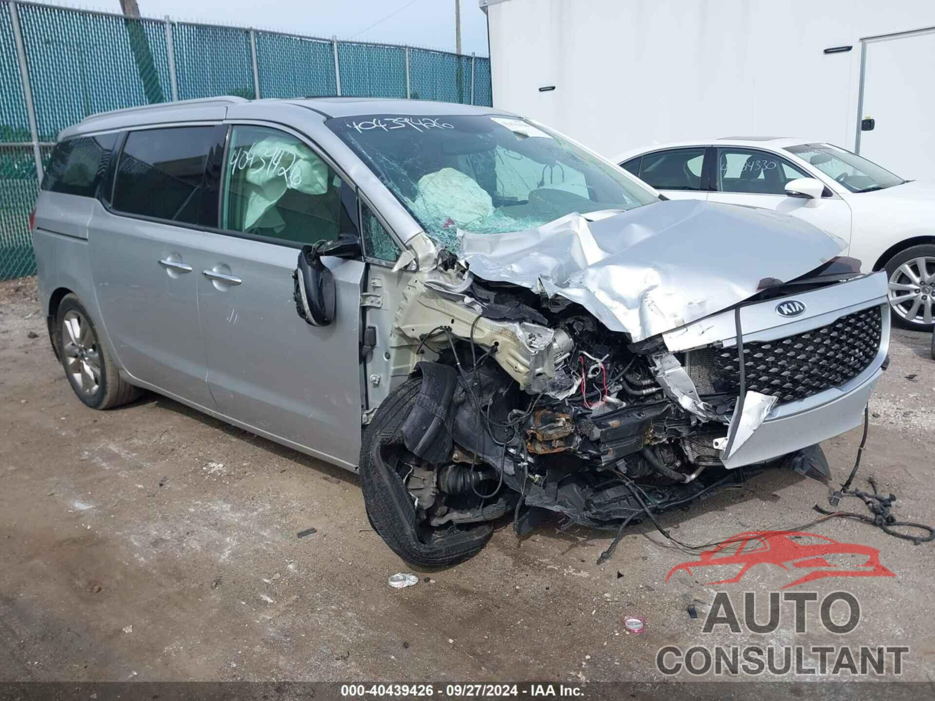 KIA SEDONA 2015 - KNDME5C15F6050208