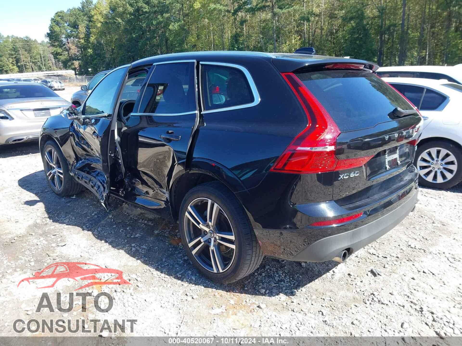 VOLVO XC60 2018 - LYV102RKXJB117349