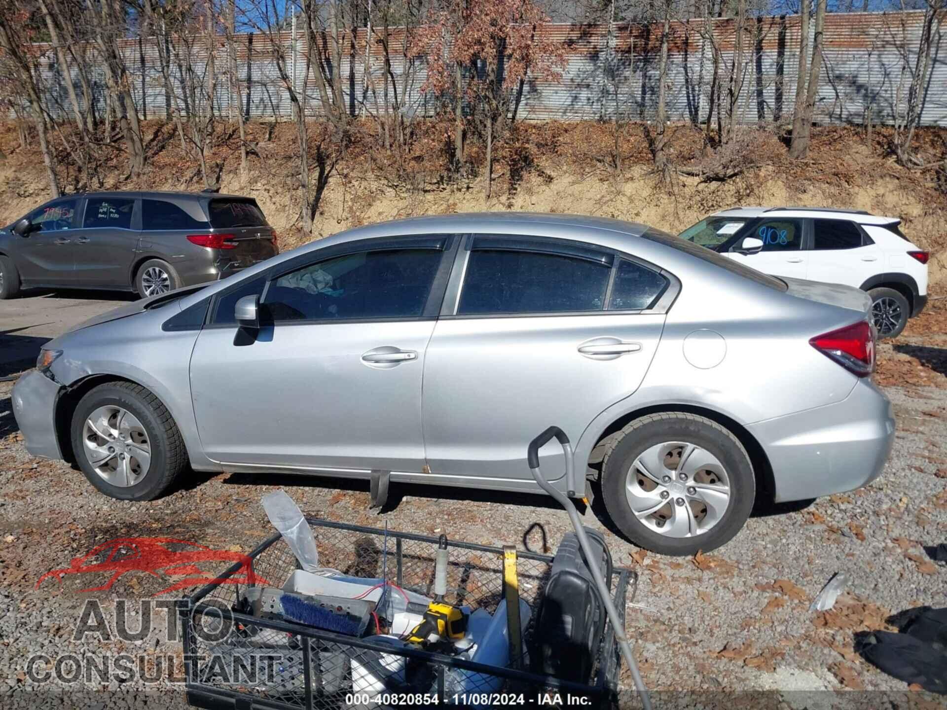 HONDA CIVIC 2015 - 2HGFB2F58FH562611