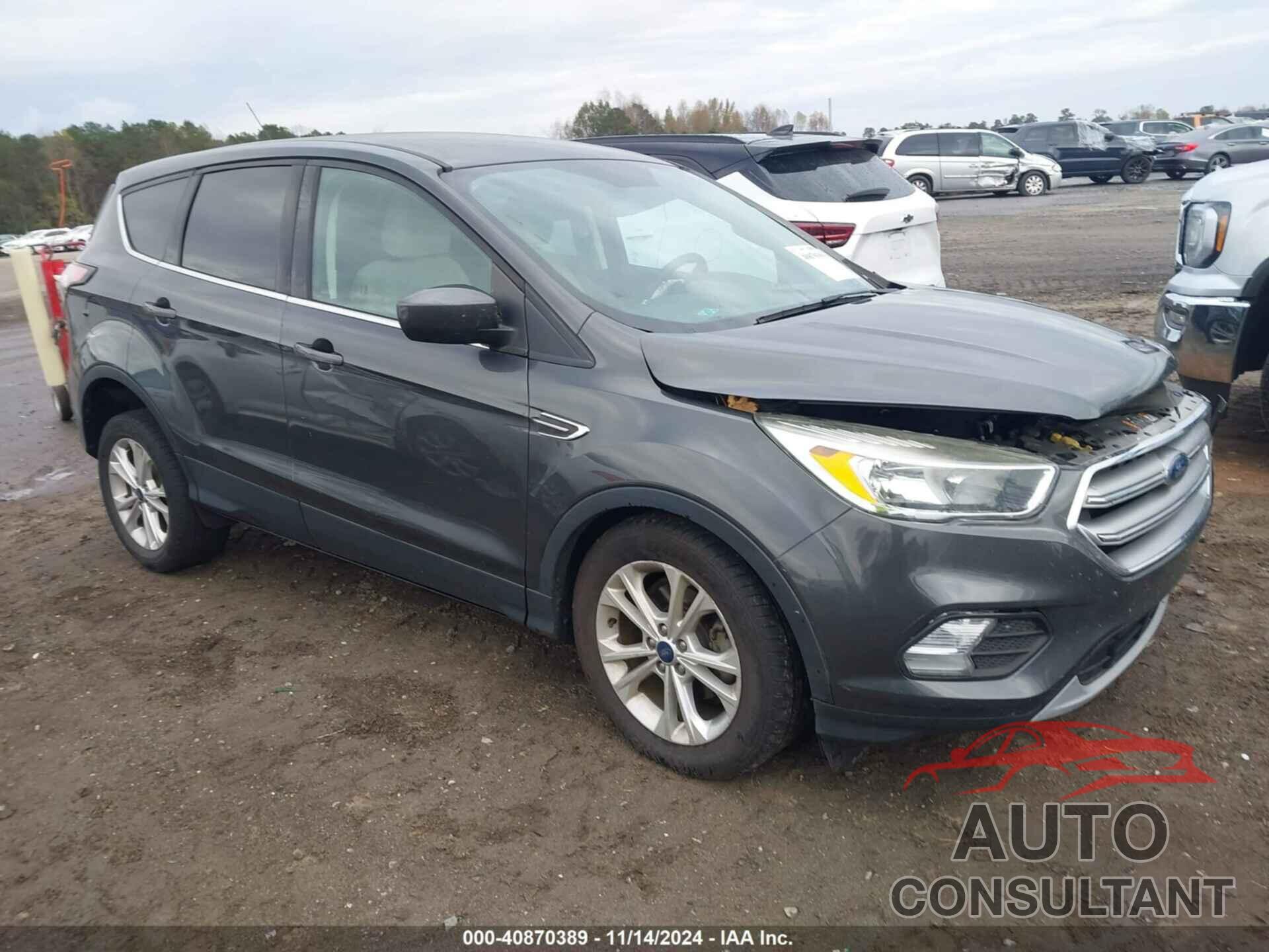 FORD ESCAPE 2017 - 1FMCU0GD4HUE51541