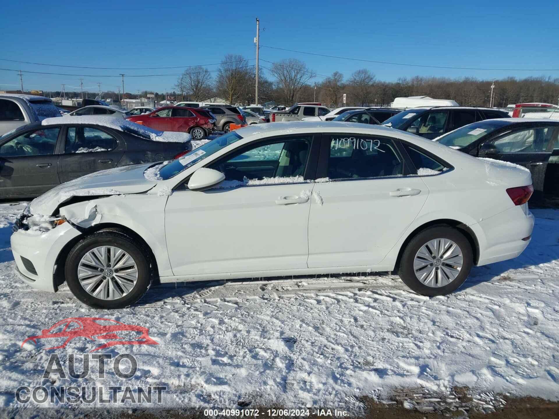 VOLKSWAGEN JETTA 2019 - 3VWN57BU4KM160735