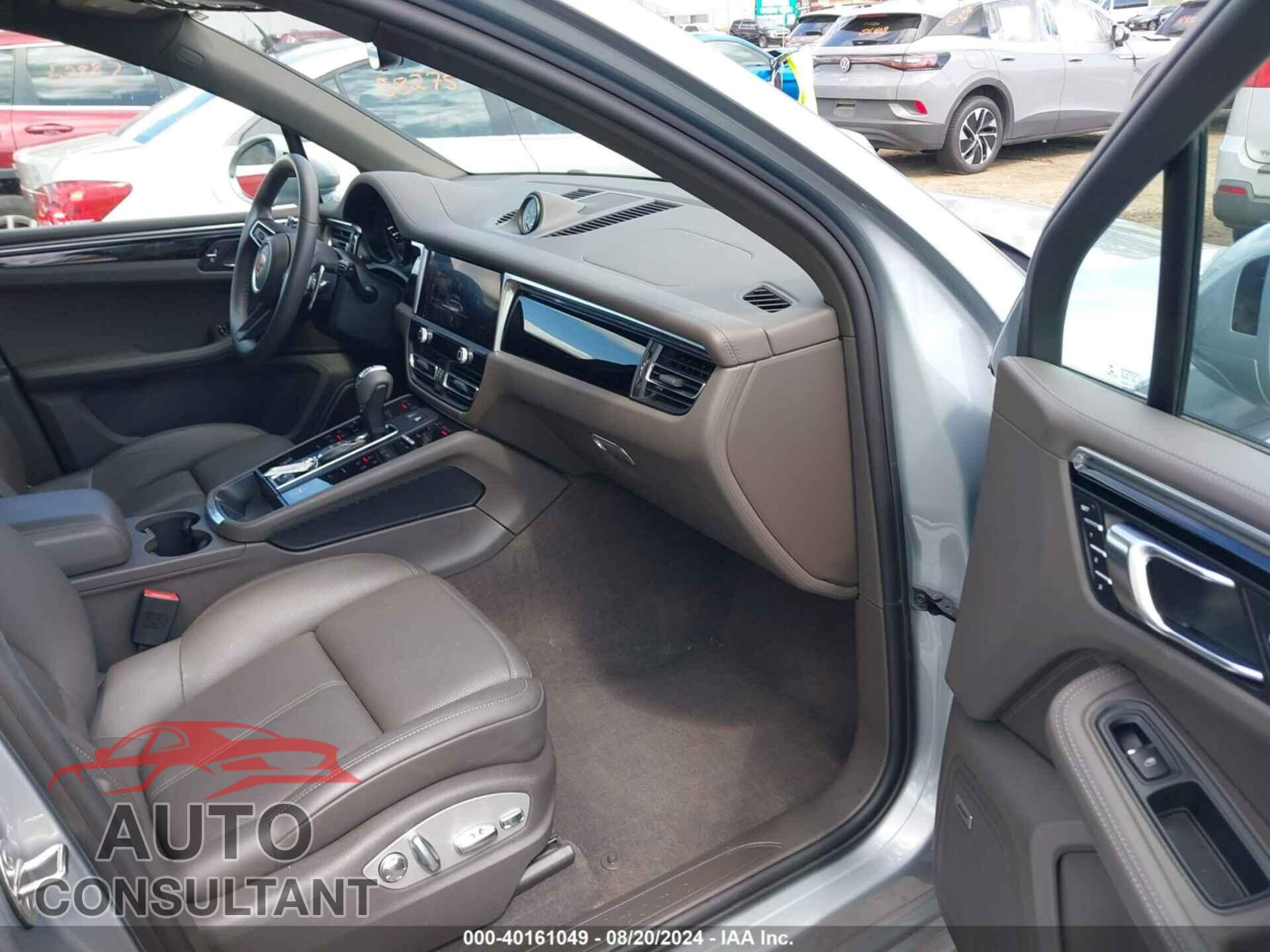 PORSCHE MACAN 2022 - WP1AA2A51NLB03035