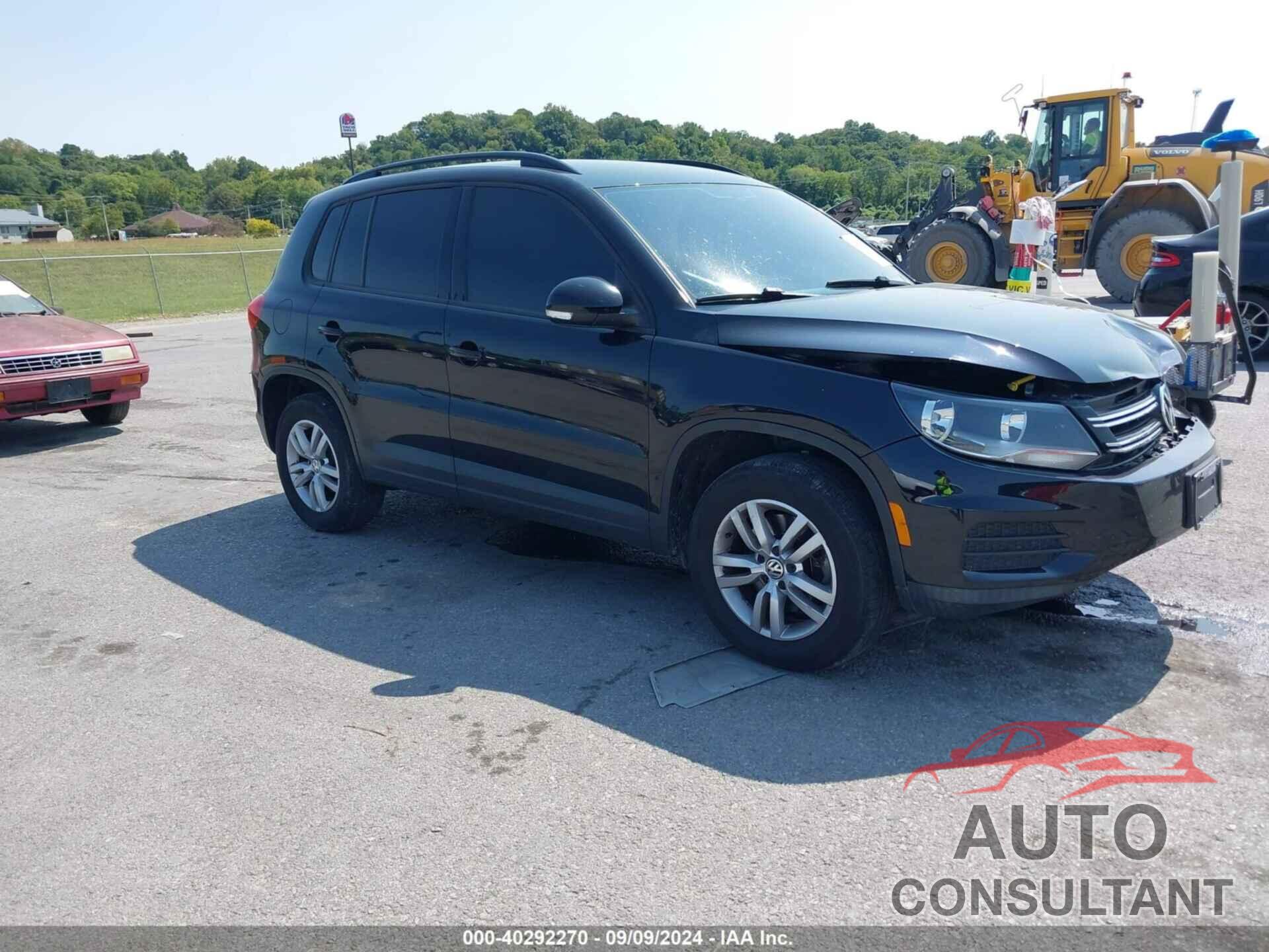 VOLKSWAGEN TIGUAN 2016 - WVGBV7AX0GW576866
