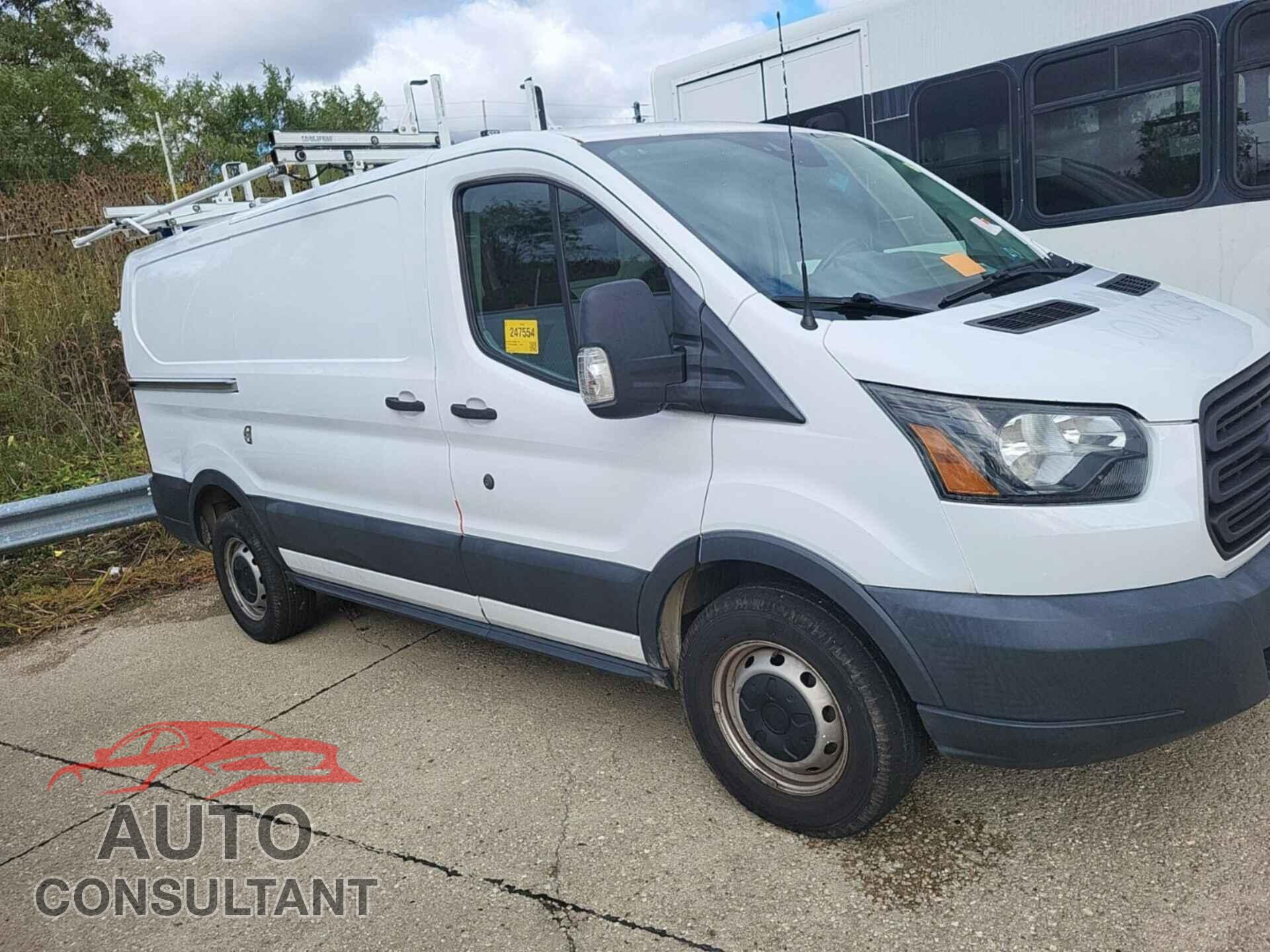 FORD TRANSIT 2016 - 1FTYR1YM9GKB55473