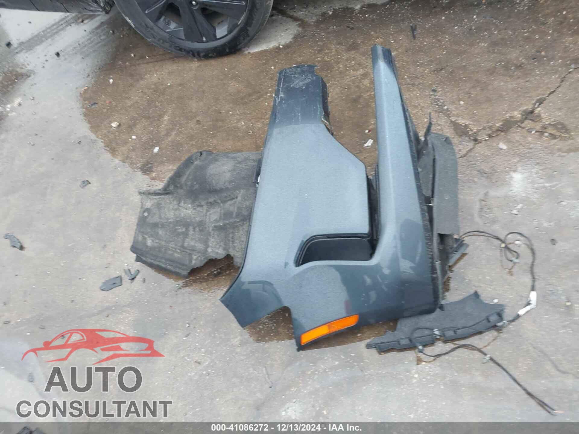 AUDI A8 L 2019 - WAU8DAF82KN004676