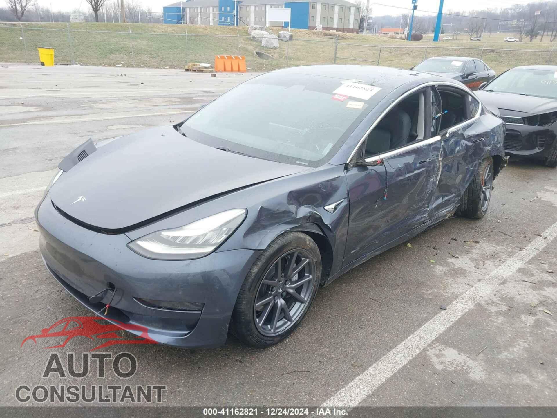 TESLA MODEL 3 2020 - 5YJ3E1EBXLF663242