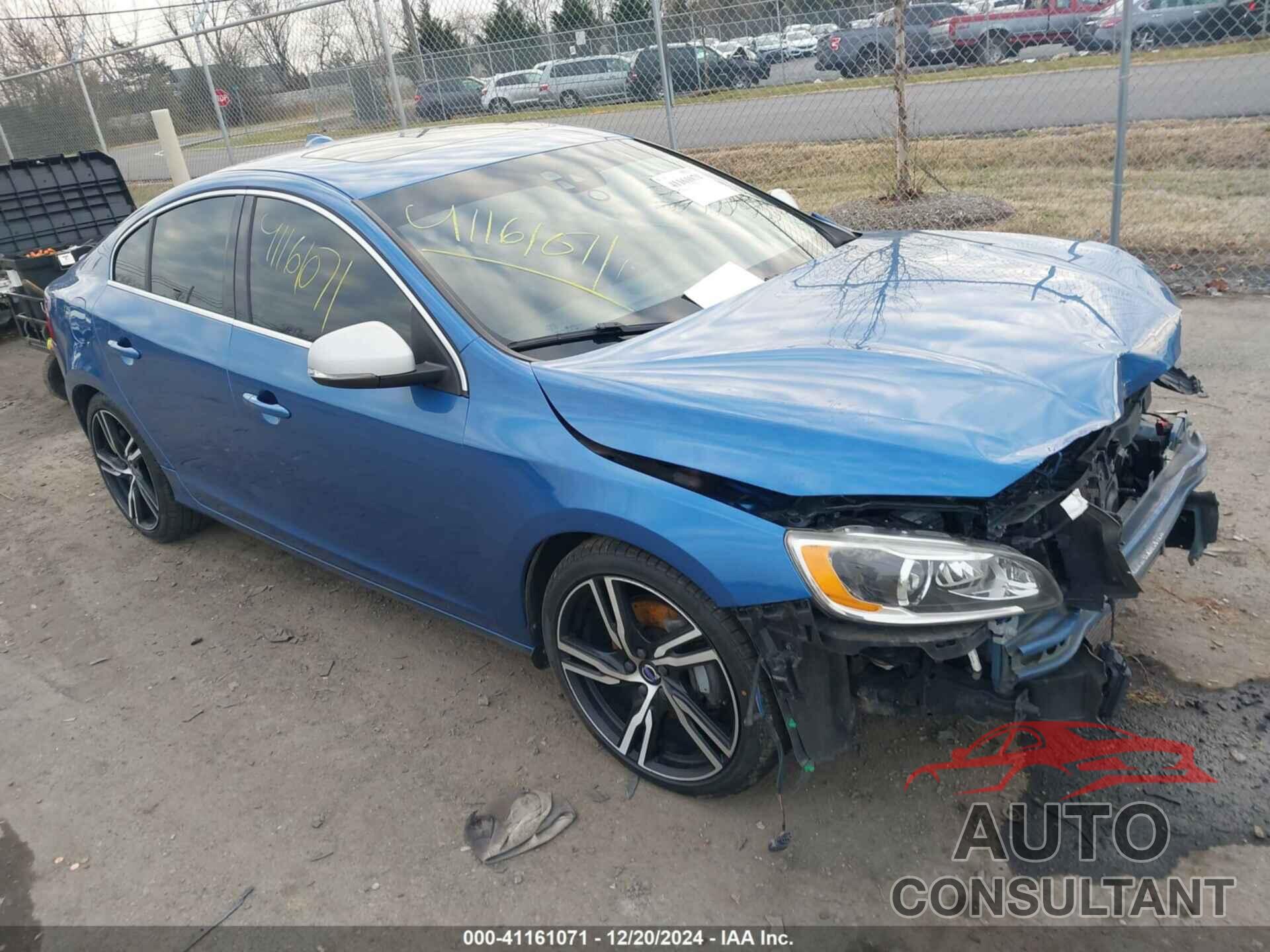 VOLVO S60 2017 - YV149MTS4H2433648