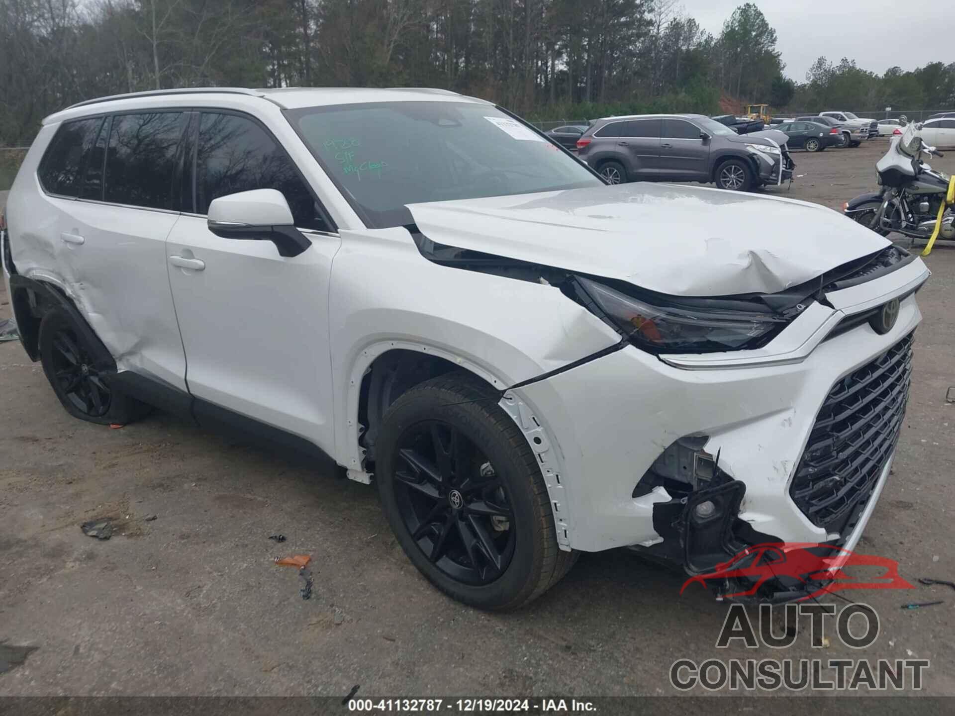 TOYOTA GRAND HIGHLANDER 2024 - 5TDAAAA57RS001044