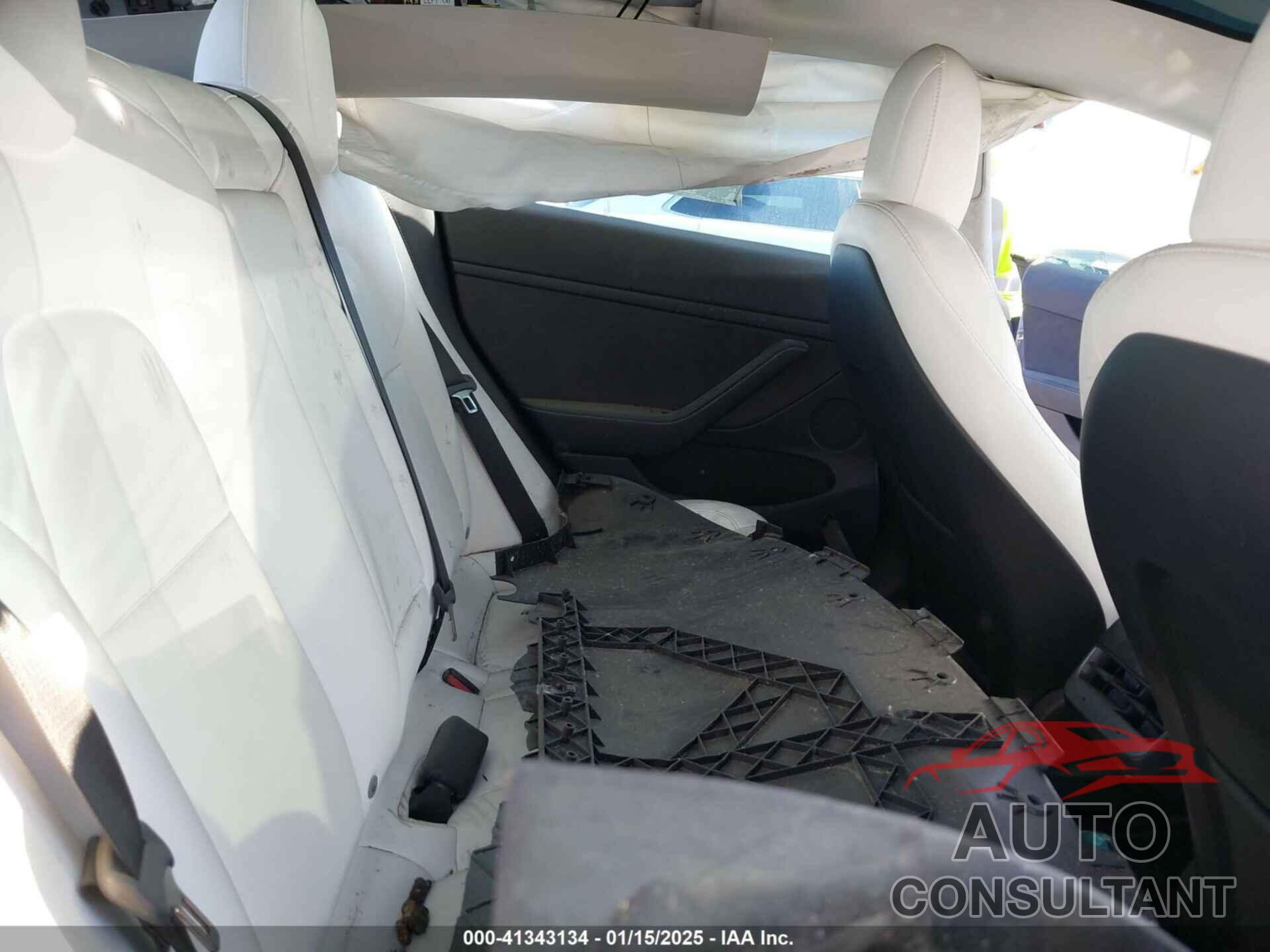TESLA MODEL 3 2022 - 5YJ3E1EA6NF354250