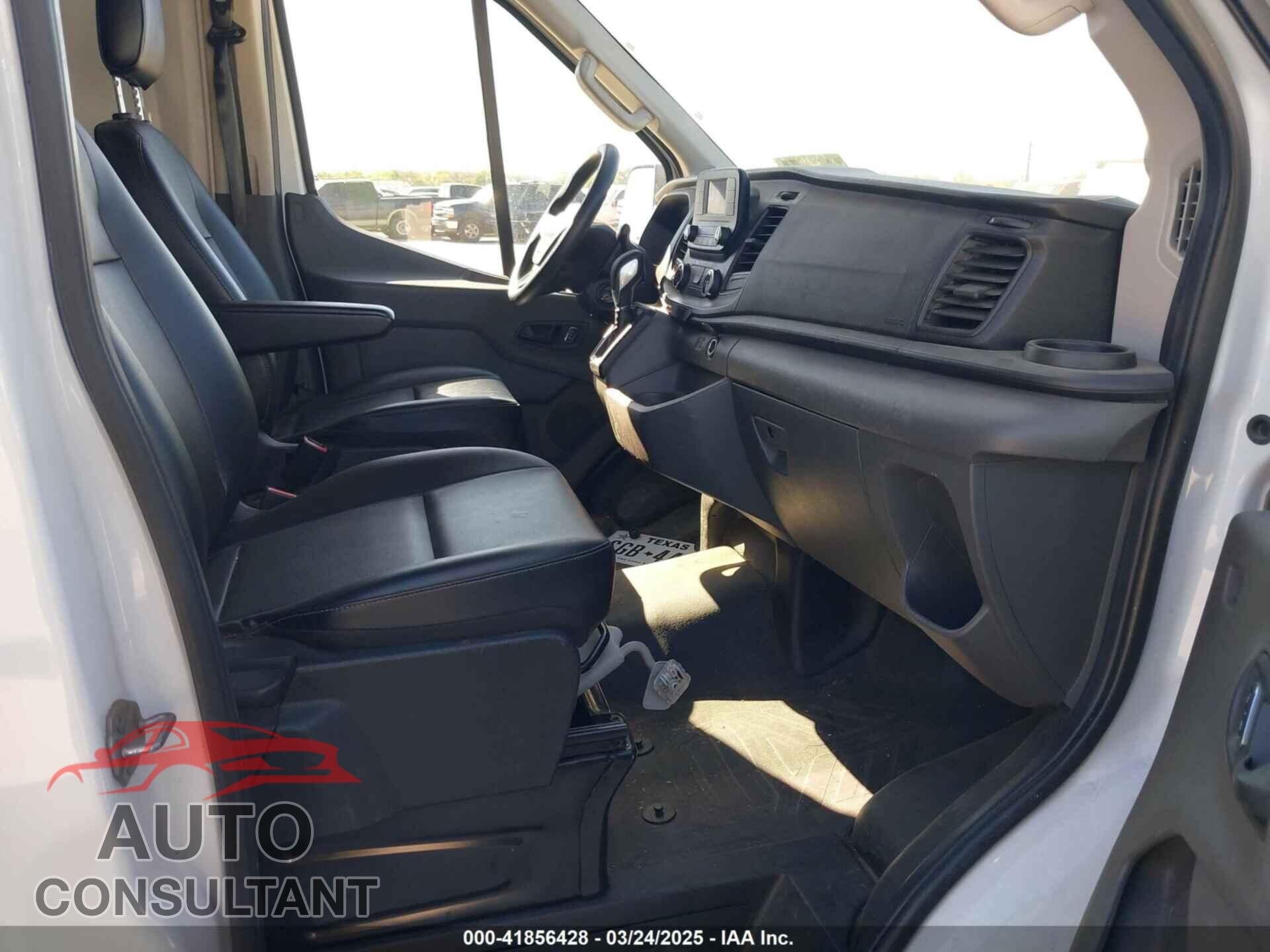 FORD TRANSIT-250 2023 - 1FTBR2X82PKA33456