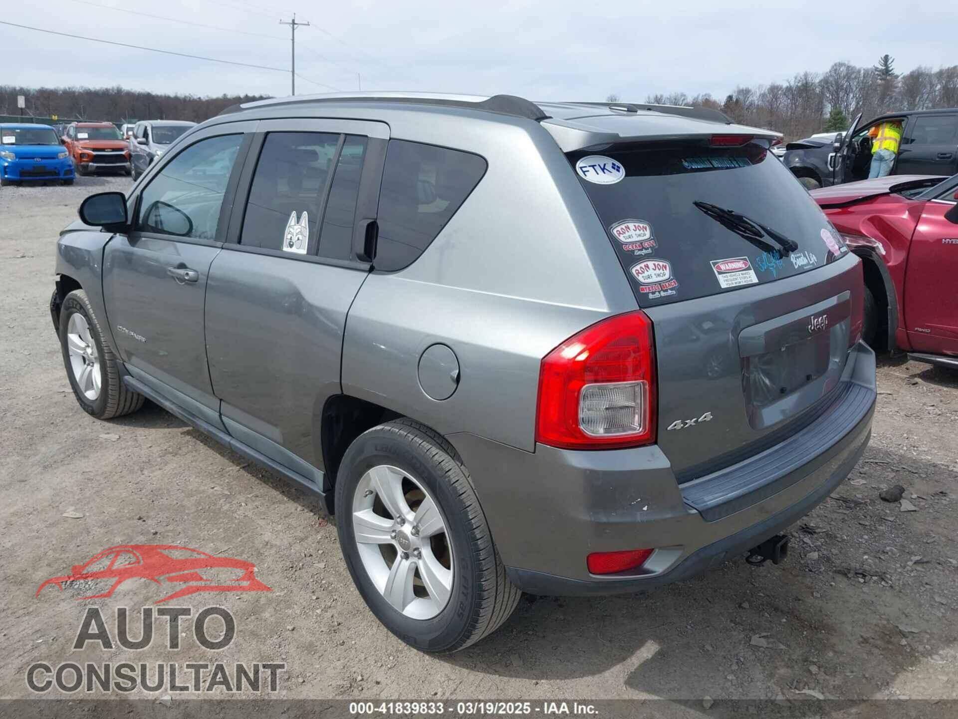 JEEP COMPASS 2011 - 1J4NF1FB5BD277199