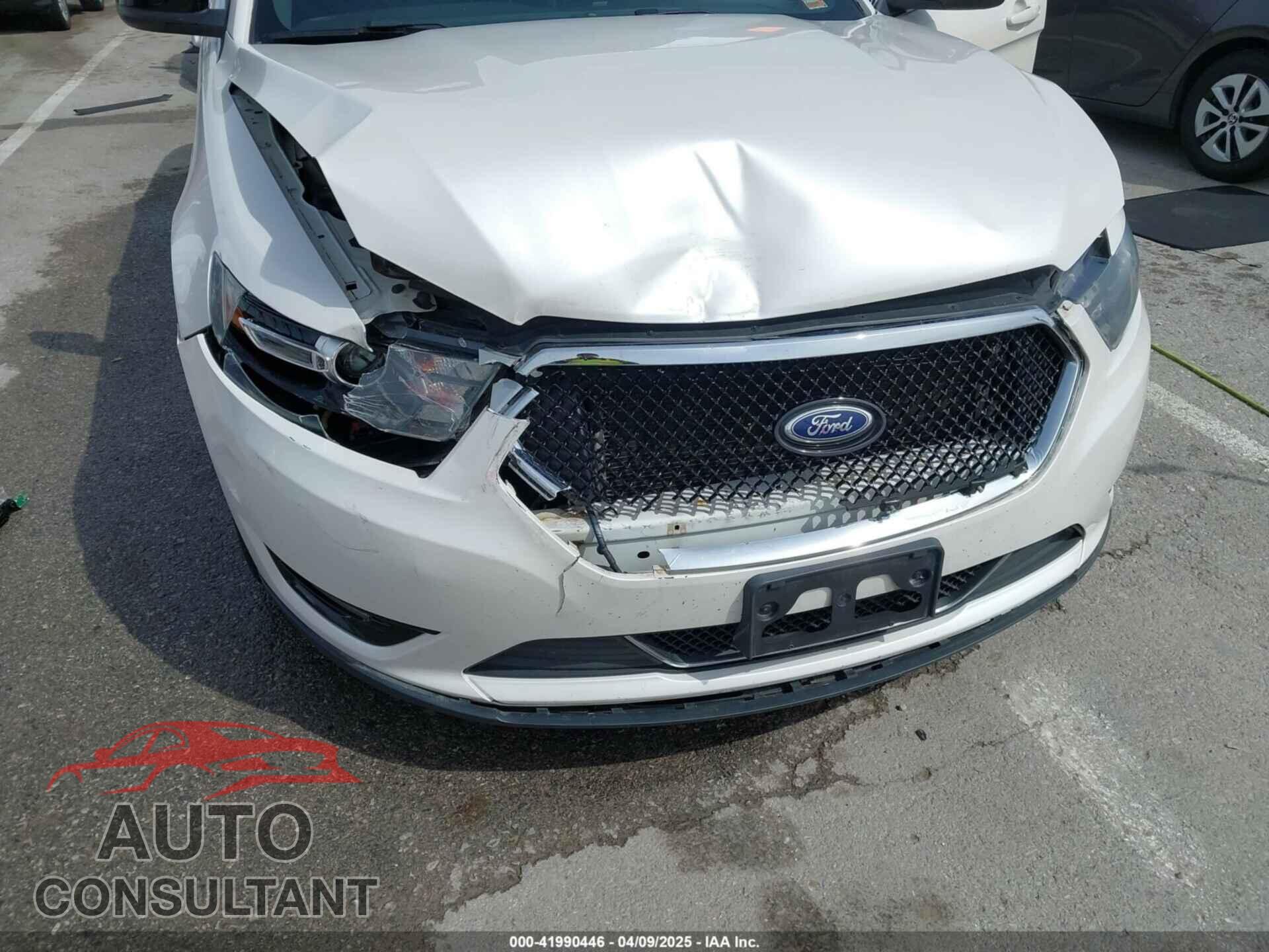 FORD TAURUS 2013 - 1FAHP2KT3DG127975