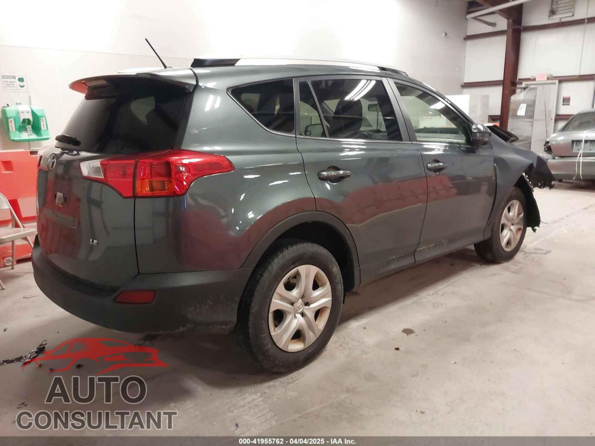 TOYOTA RAV4 2015 - JTMZFREV1FD070512
