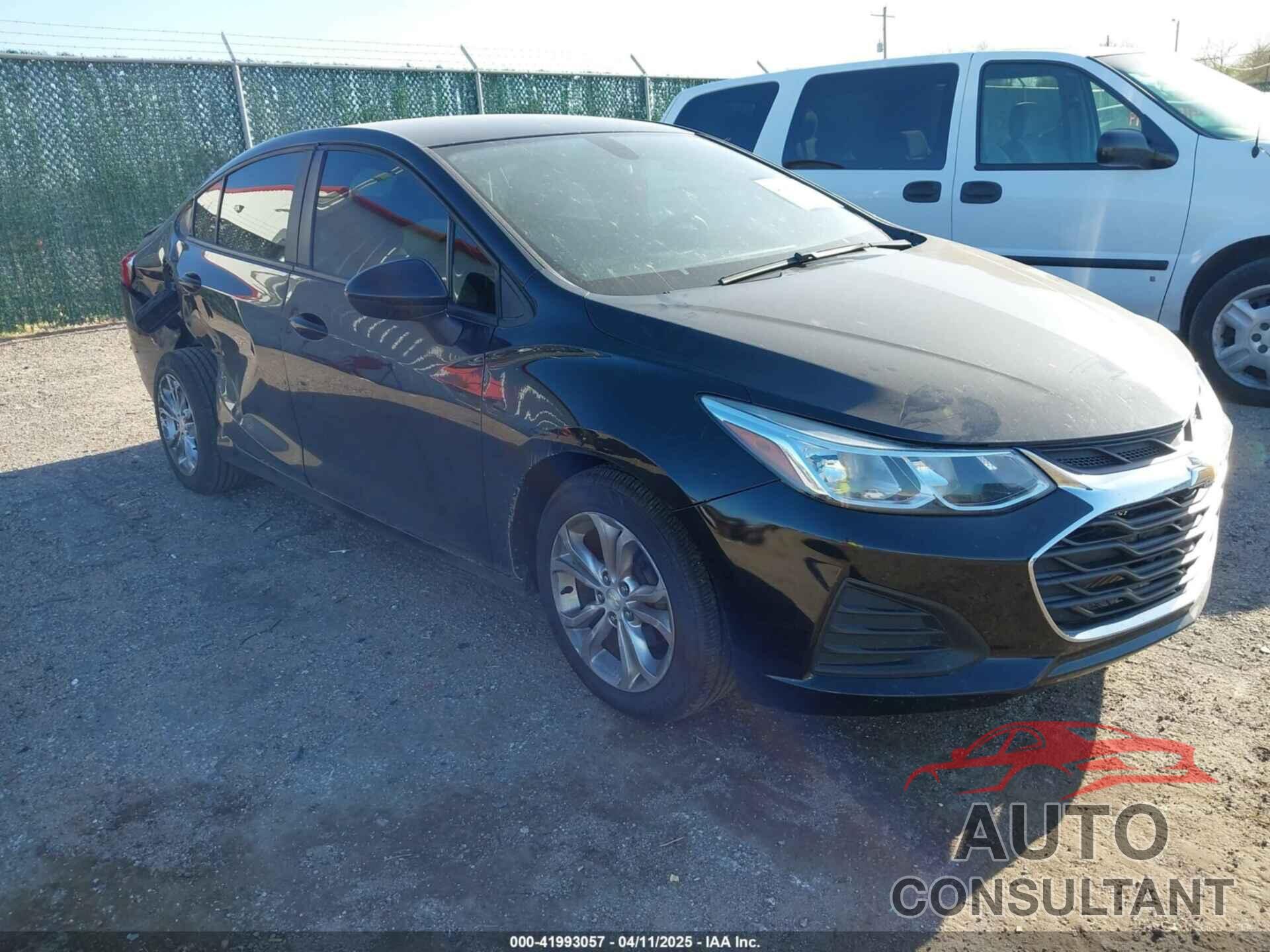 CHEVROLET CRUZE 2019 - 1G1BC5SMXK7126074