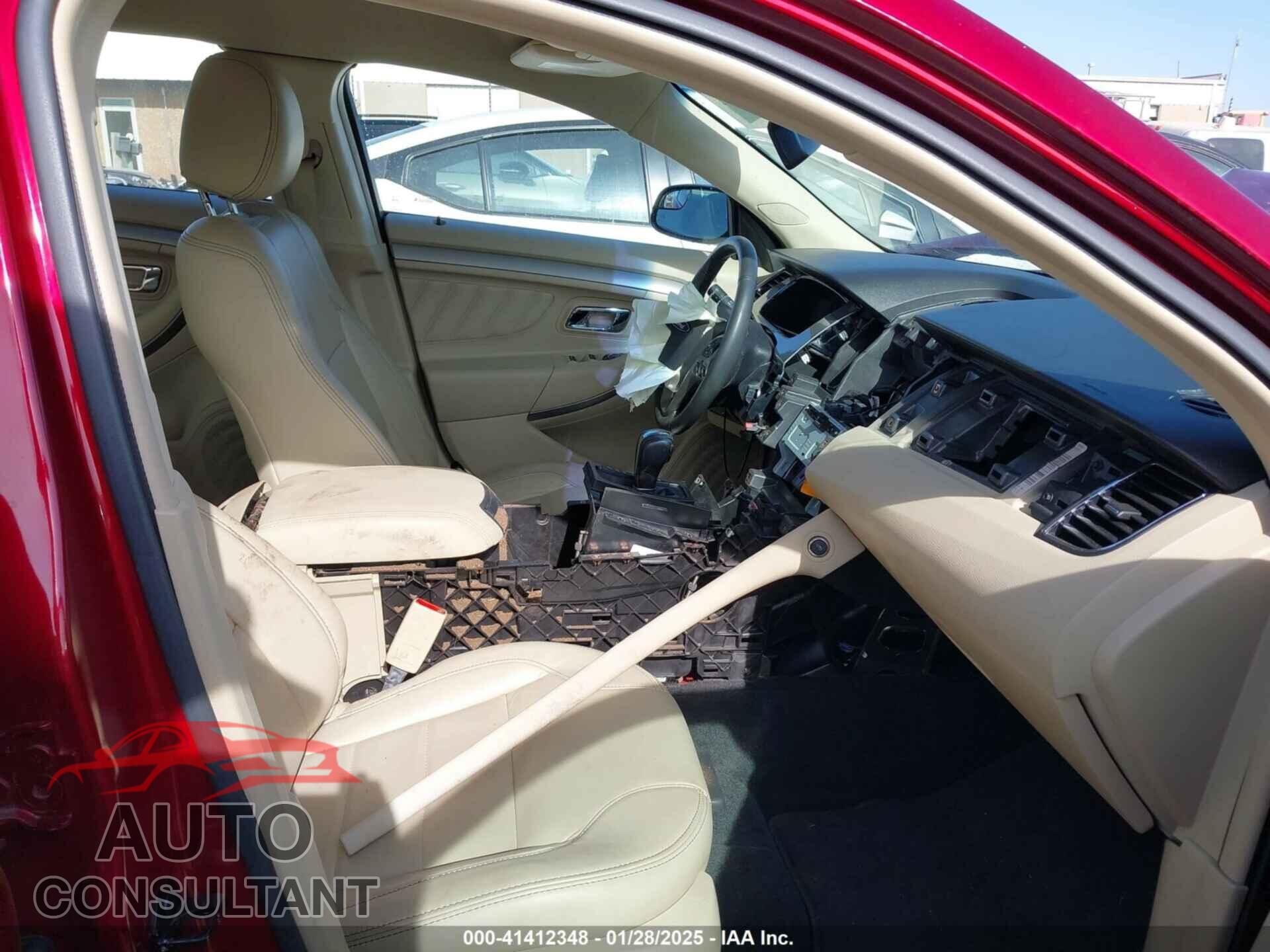 FORD TAURUS 2017 - 1FAHP2E88HG114250