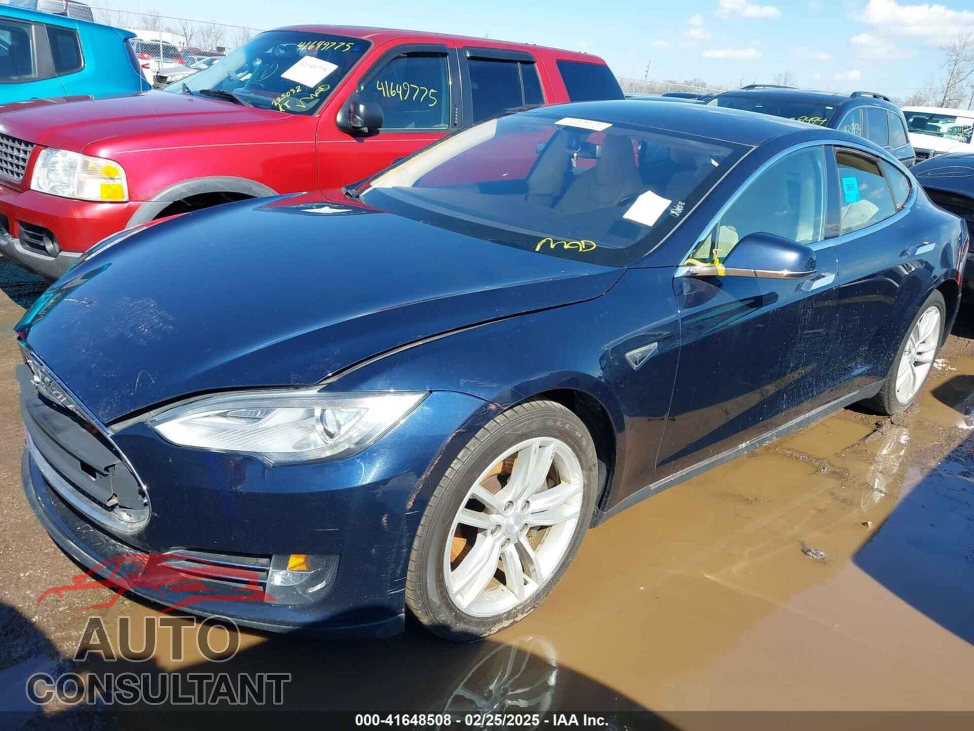 TESLA MODEL S 2013 - 5YJSA1CG2DFP14689