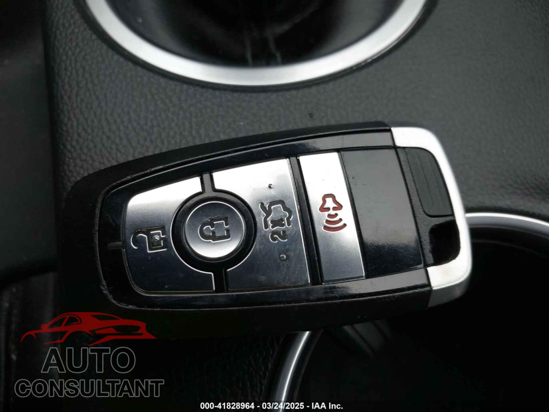 FORD MUSTANG 2019 - 1FA6P8CF0K5120350