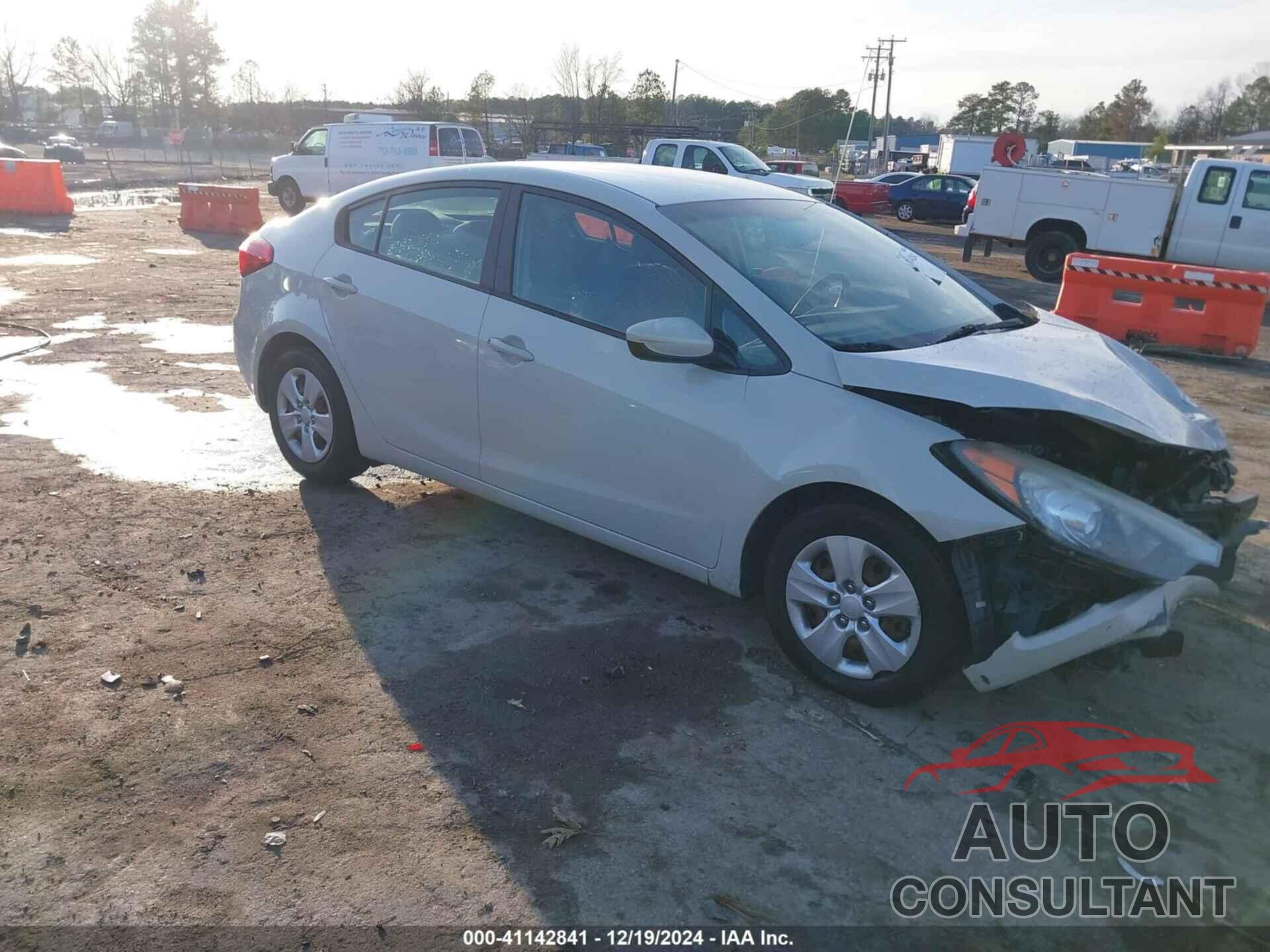 KIA FORTE 2015 - KNAFK4A68F5388196