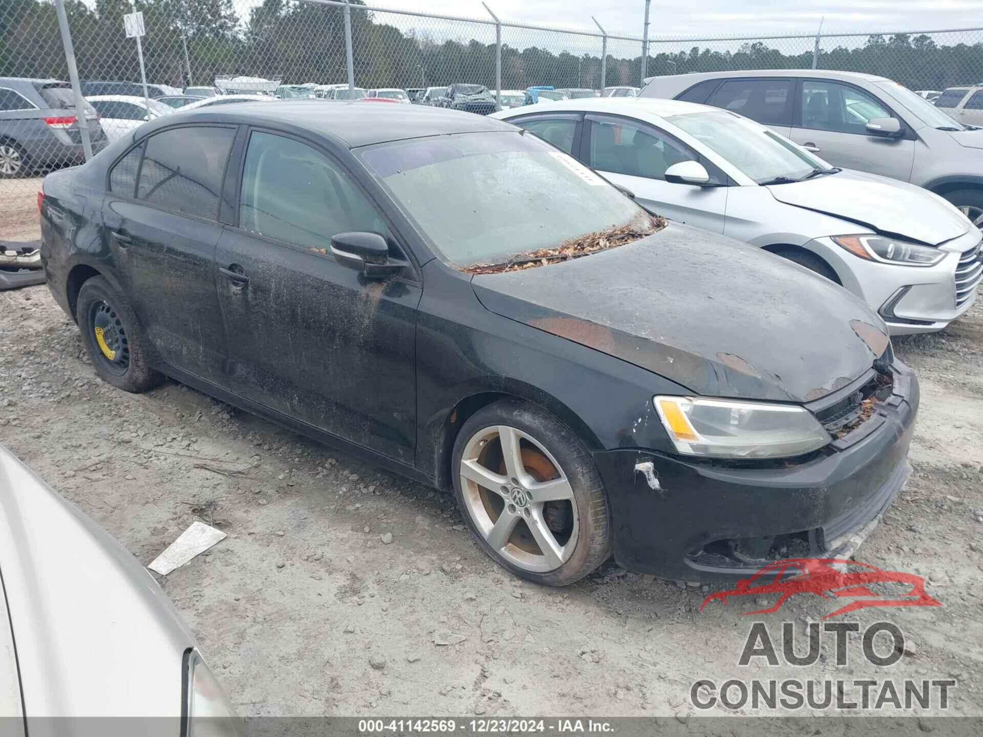 VOLKSWAGEN JETTA 2011 - 3VWDX7AJ0BM351971