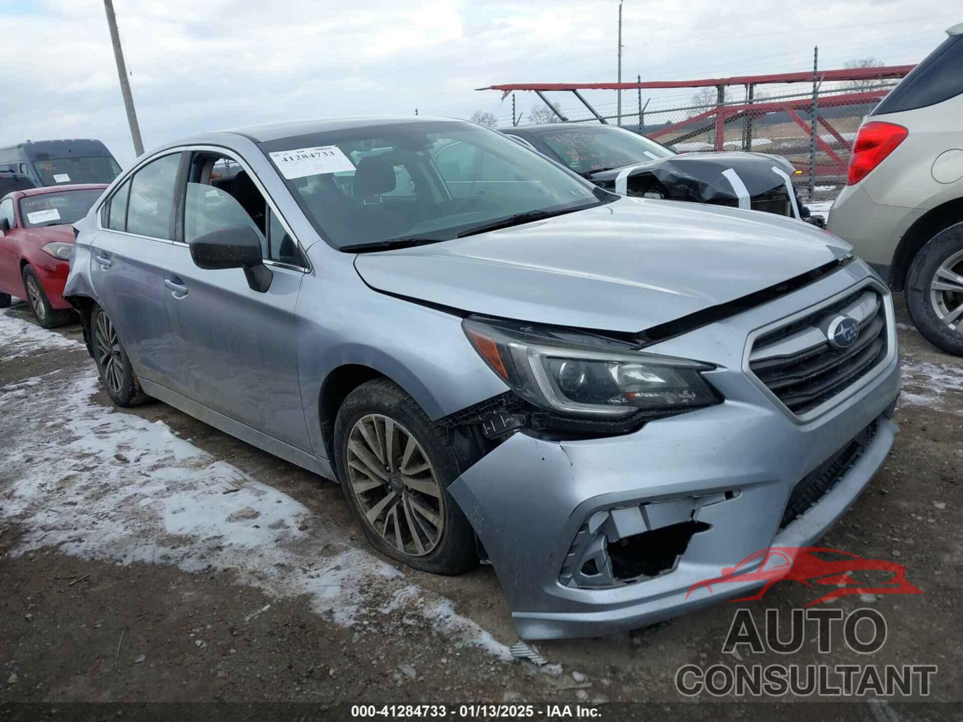 SUBARU LEGACY 2019 - 4S3BNAB61K3034192